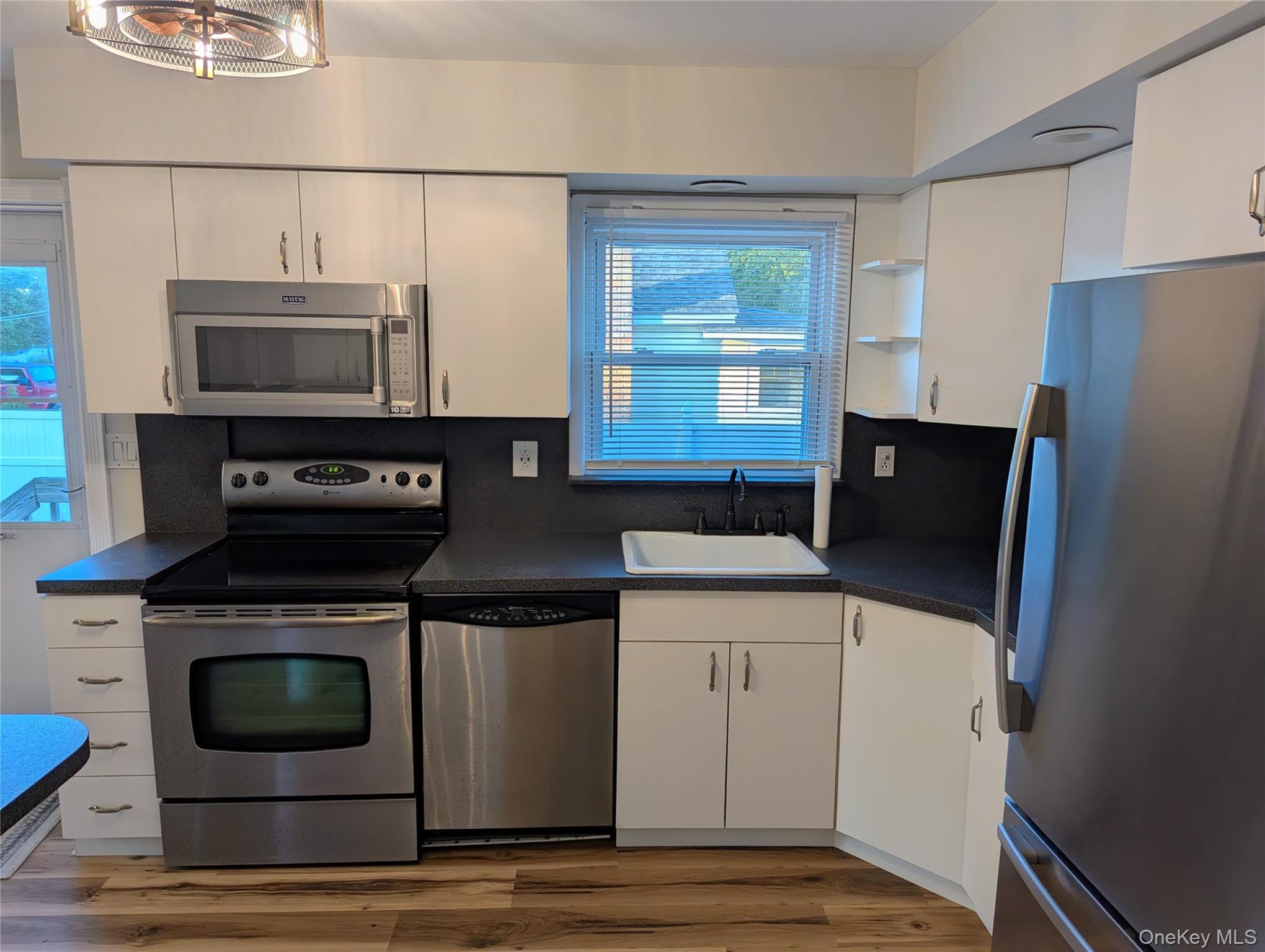 139 Pine Neck Avenue, East Patchogue, NY 11772