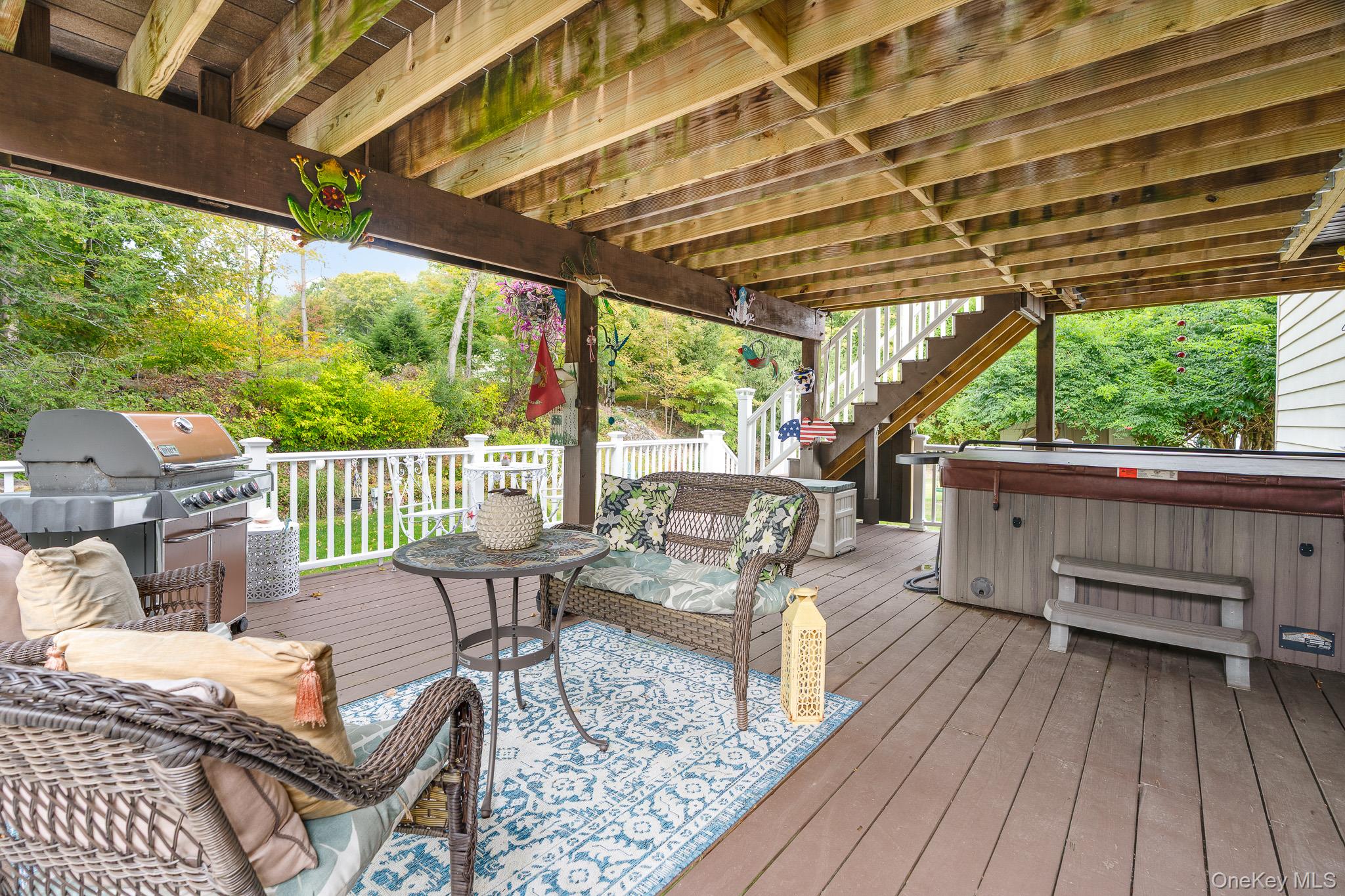 34 Raker Road, Poughkeepsie, NY 12603