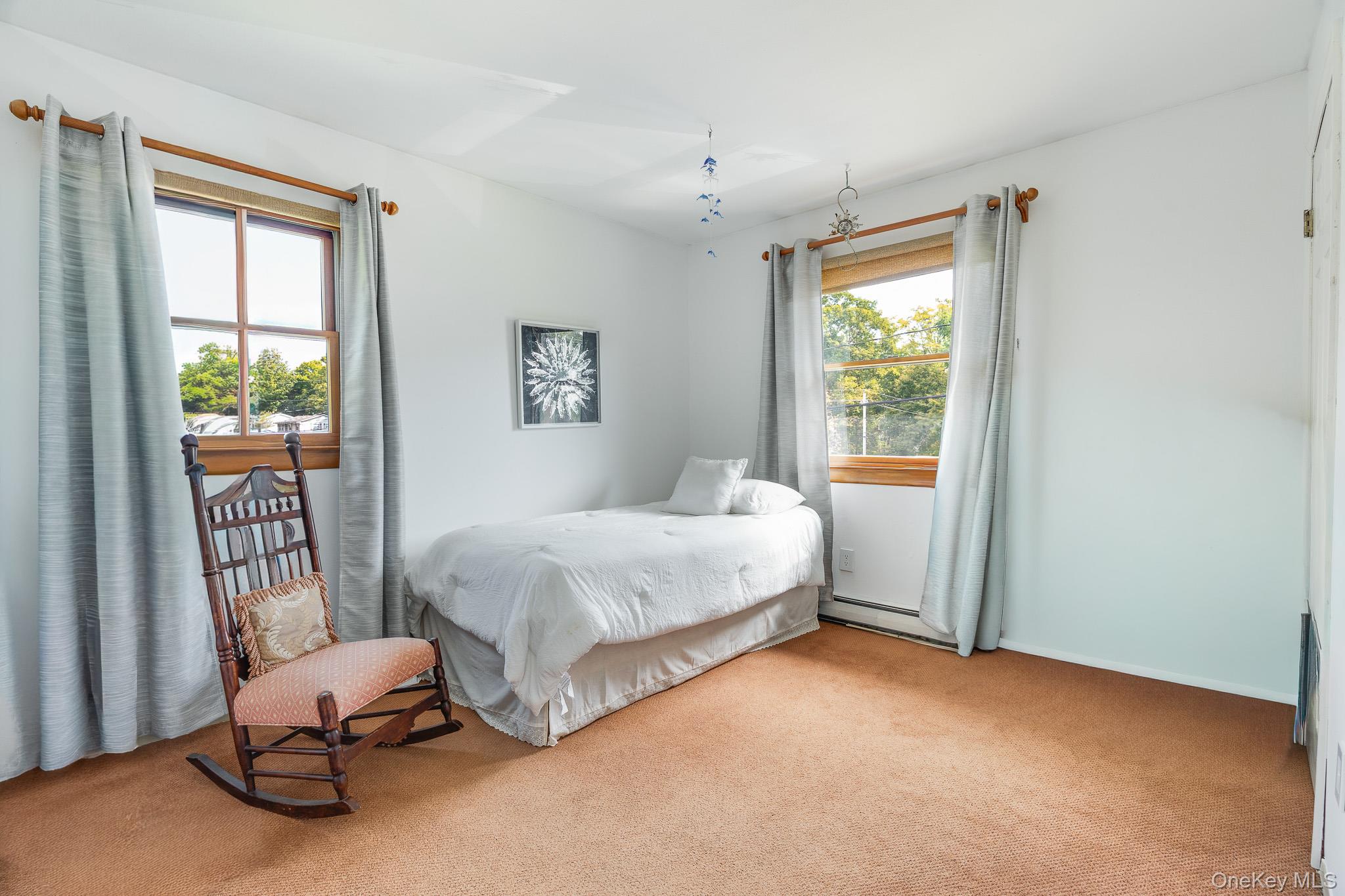 34 Raker Road, Poughkeepsie, NY 12603