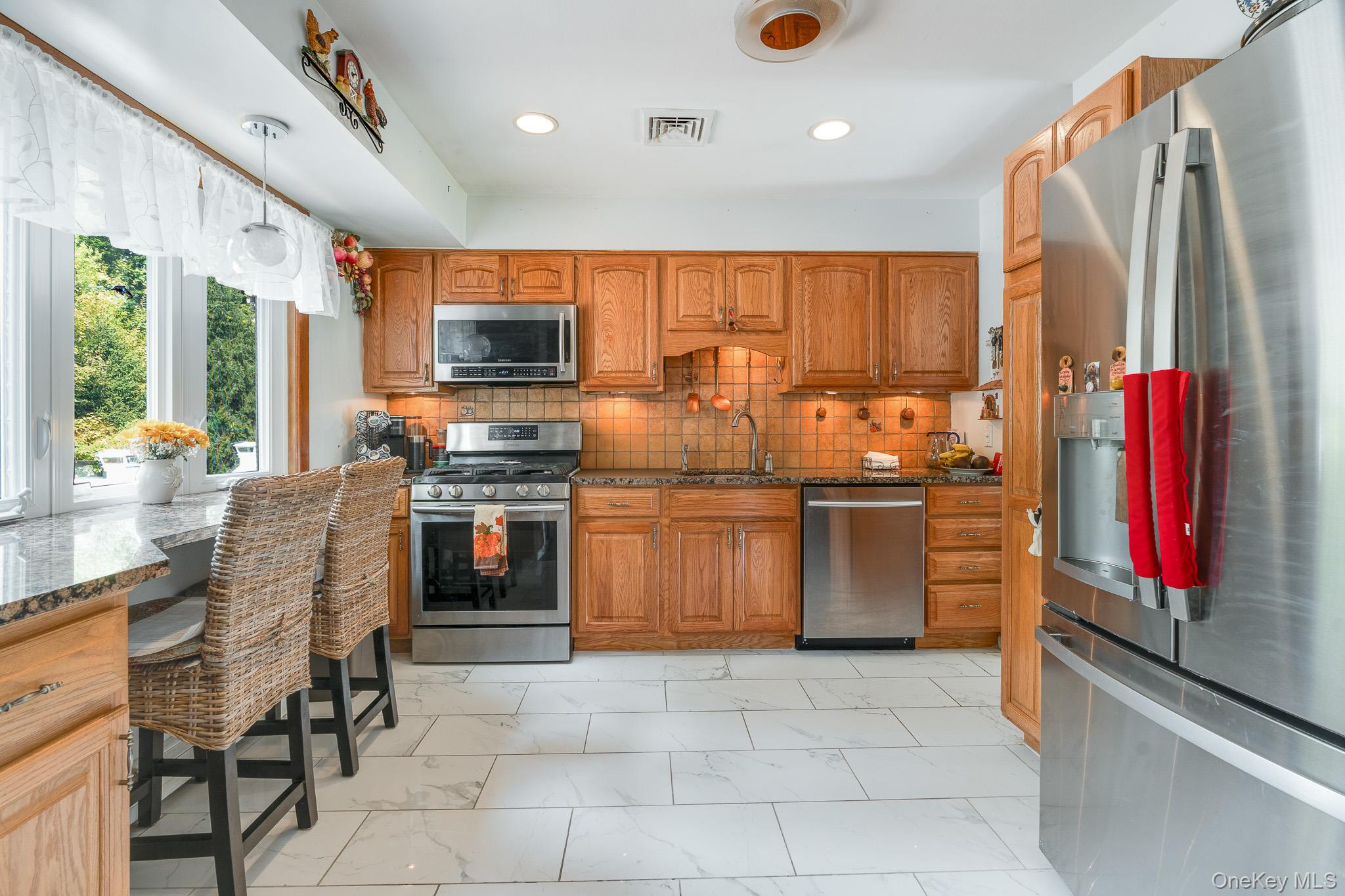 34 Raker Road, Poughkeepsie, NY 12603