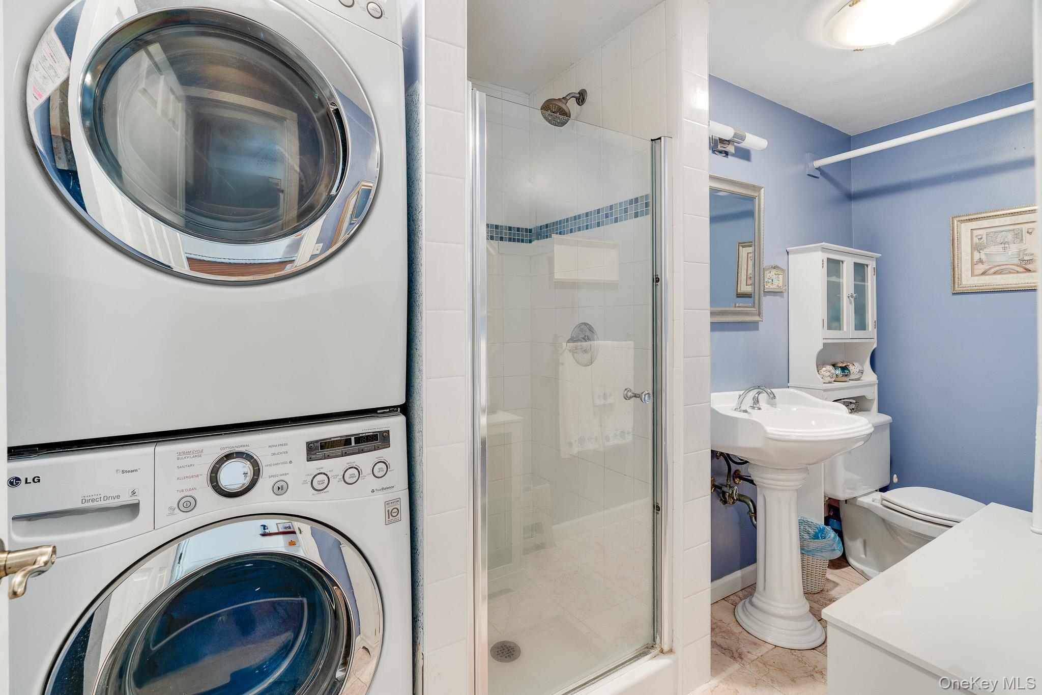 34 Raker Road, Poughkeepsie, NY 12603