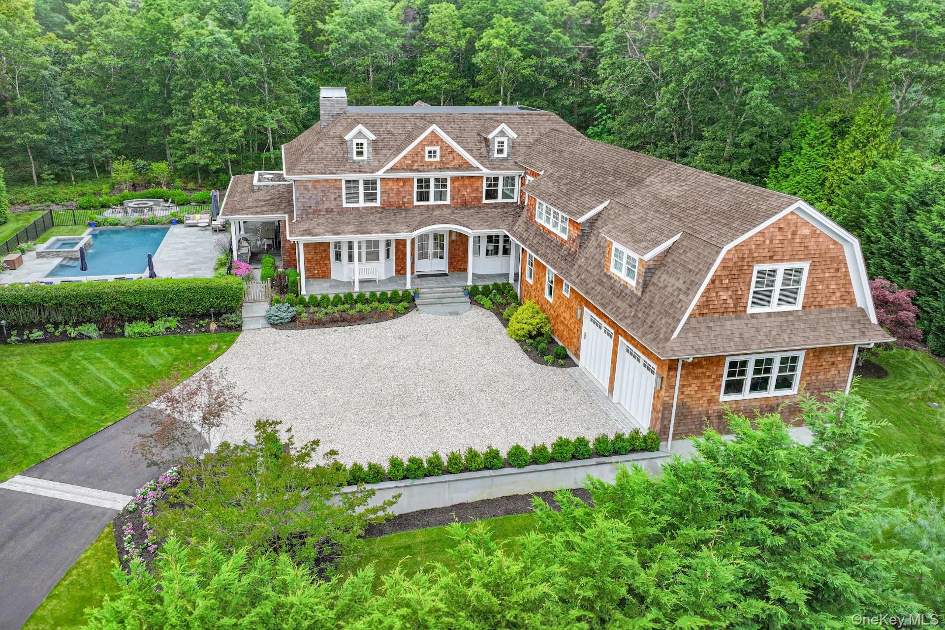 2 Rose Court, Southampton, NY 11968