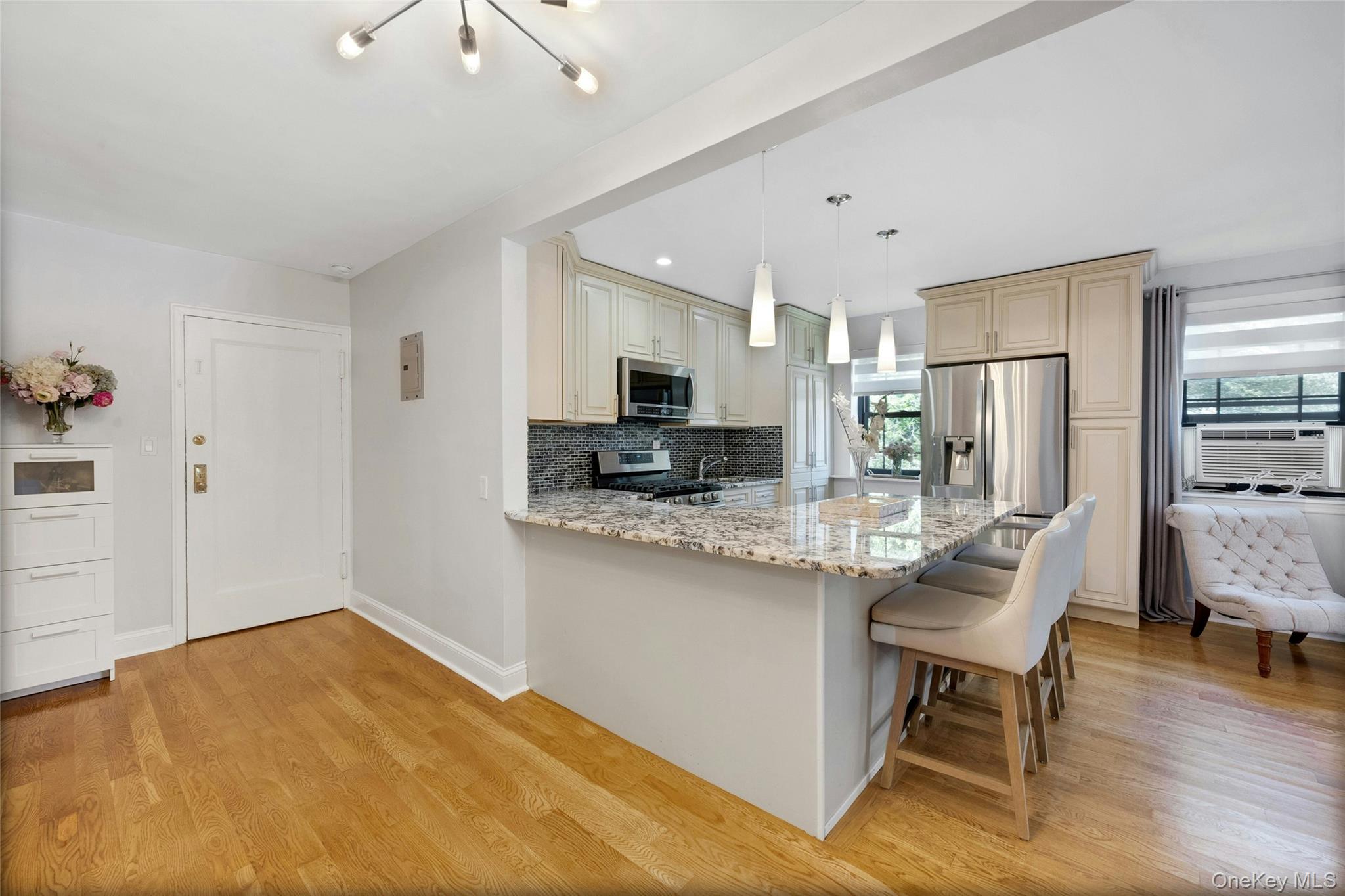 1259 California Road # 2 (C23), Eastchester, NY 10709