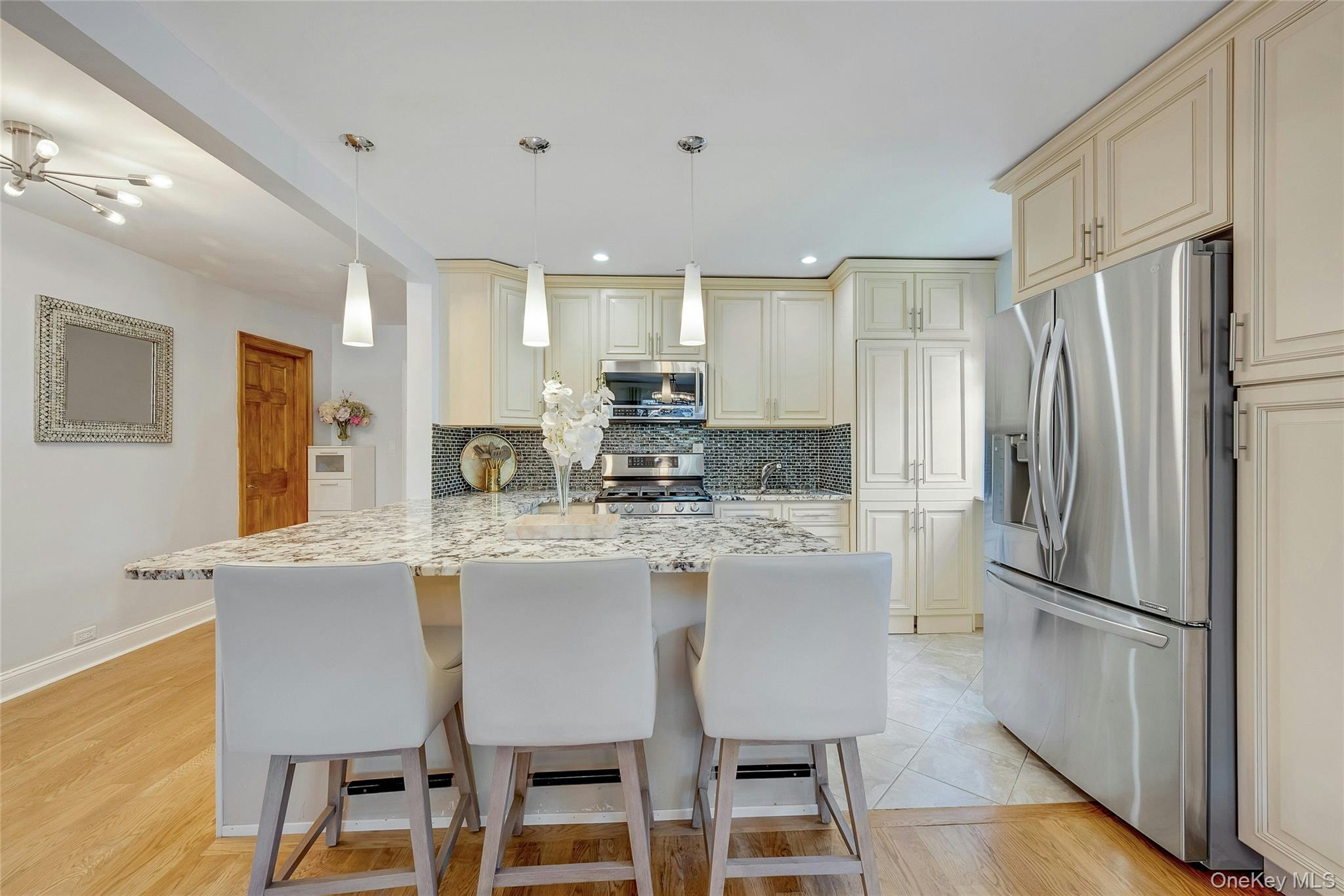 1259 California Road # 2 (C23), Eastchester, NY 10709