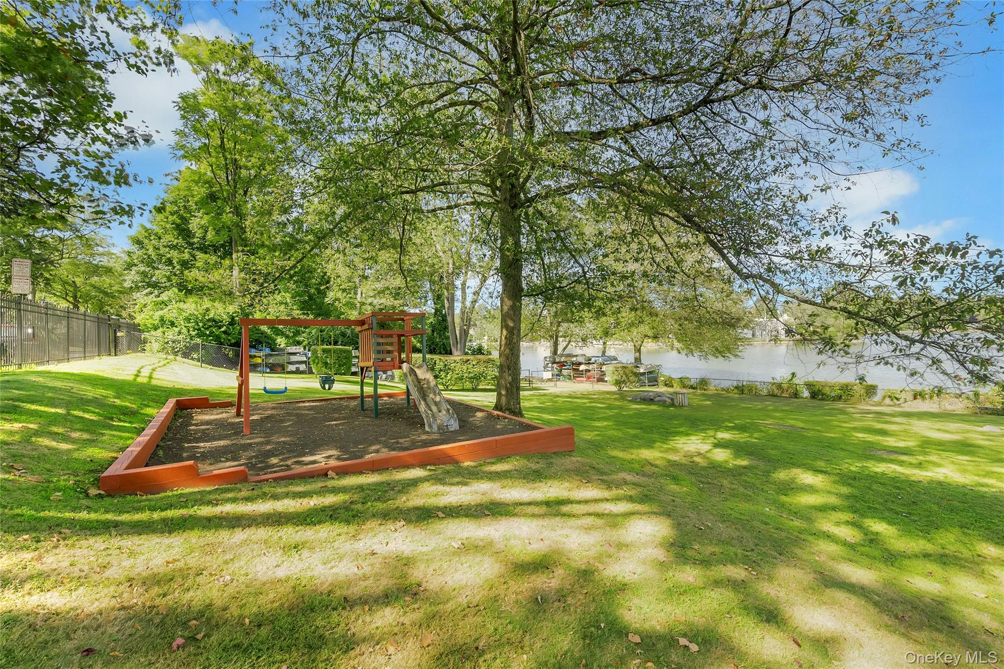 1259 California Road # 2 (C23), Eastchester, NY 10709