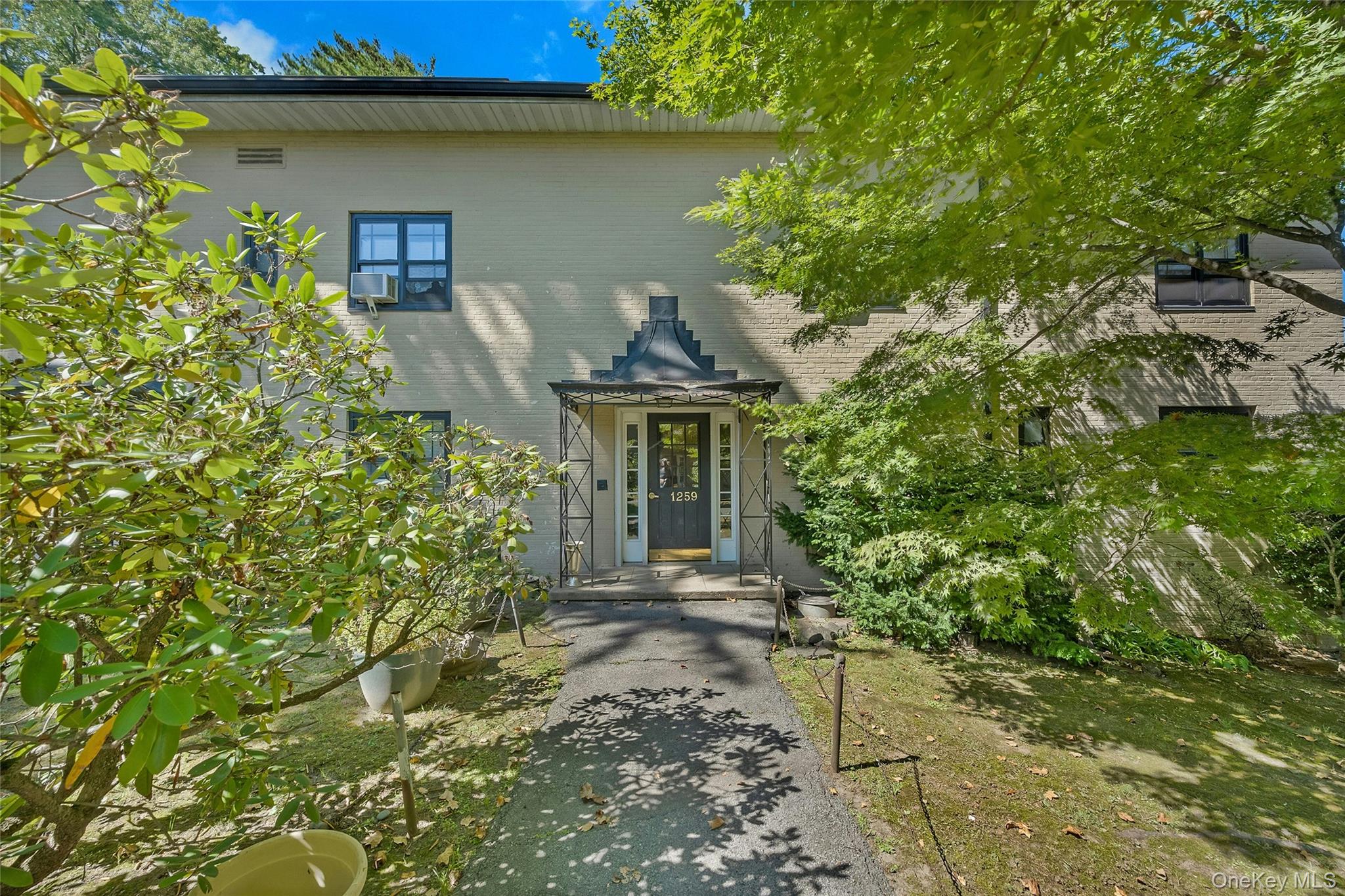 1259 California Road # 2 (C23), Eastchester, NY 10709