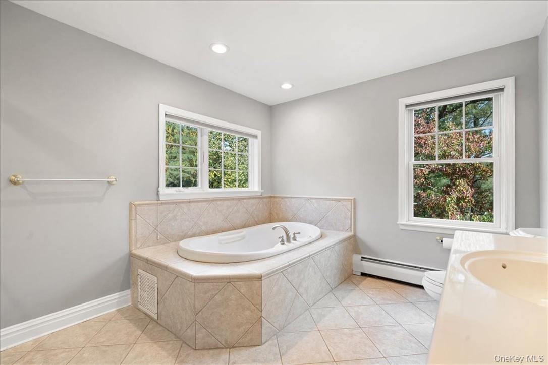 3 Seven Lakes Drive, Sloatsburg, NY 10974