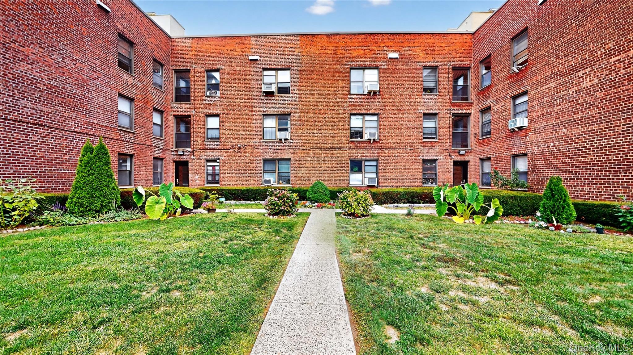 52-30 39th Avenue # 2B, Woodside, NY 11377