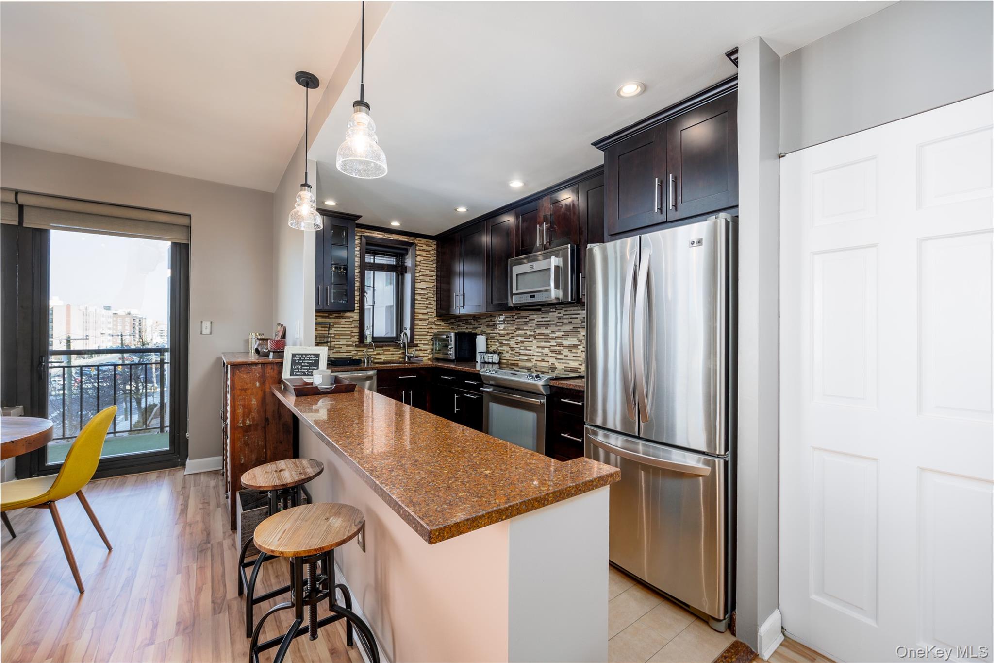 100 W Broadway # 4S, Long Beach, NY 11561