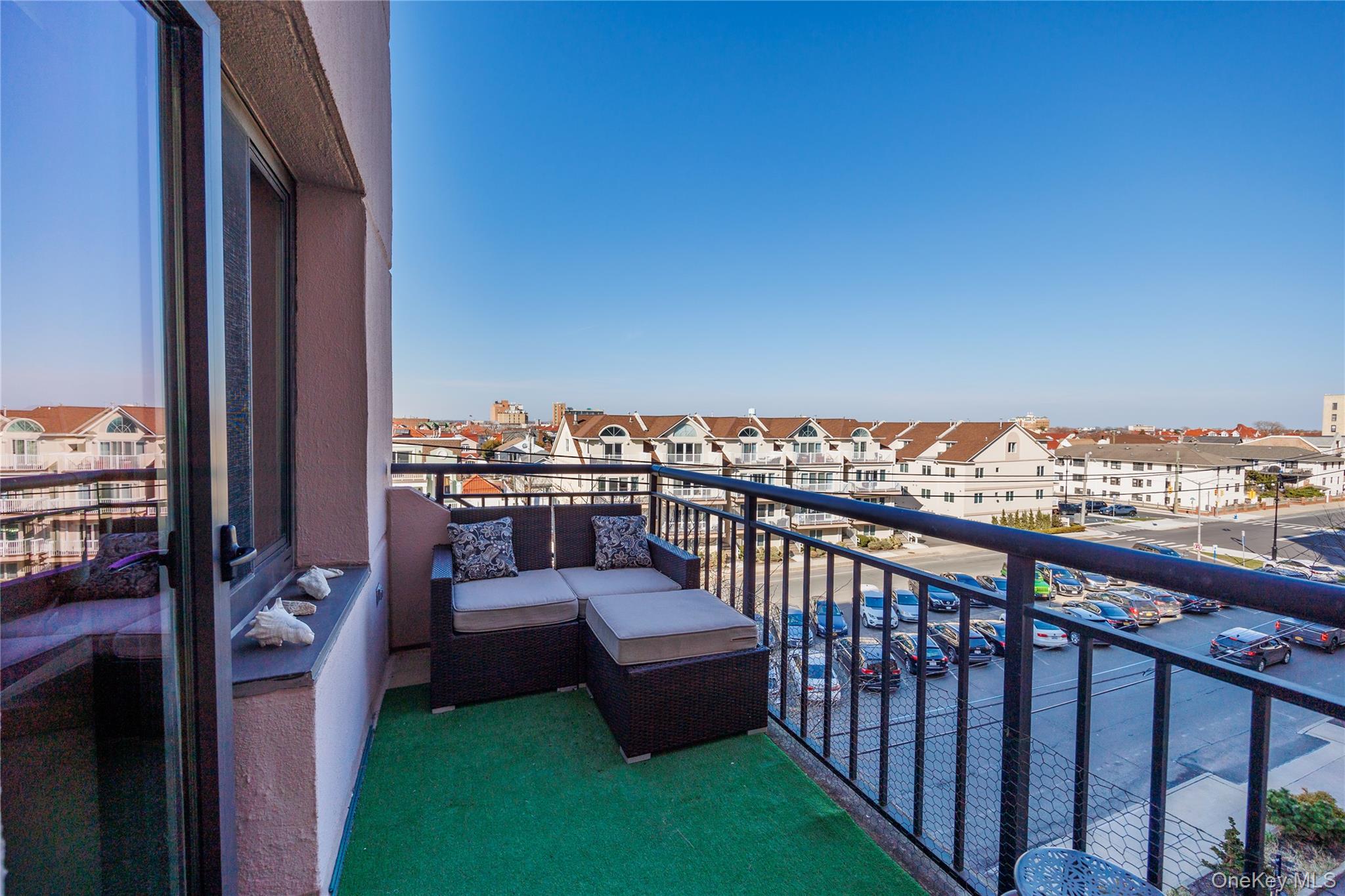 100 W Broadway # 4S, Long Beach, NY 11561