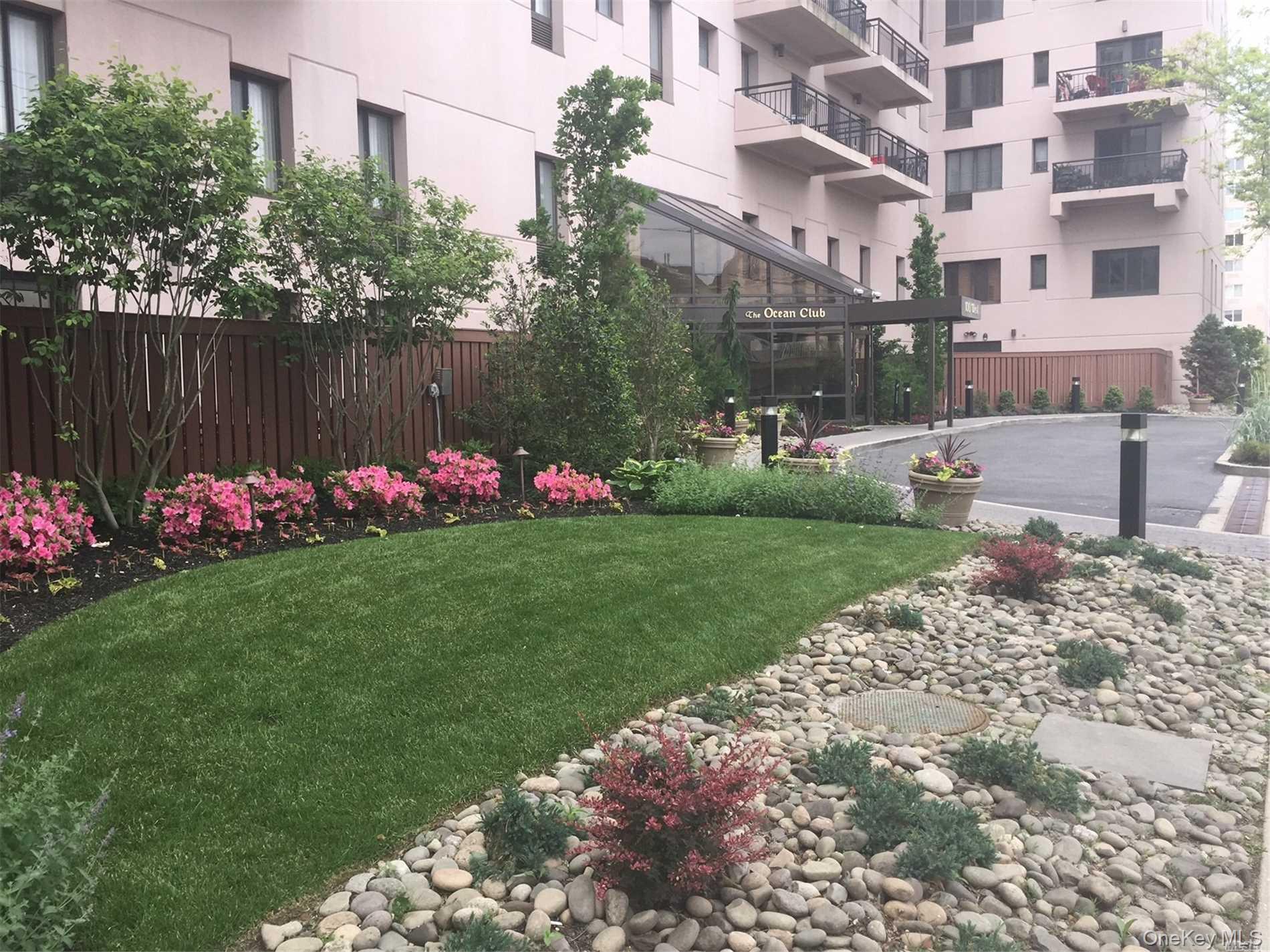 100 W Broadway # 4S, Long Beach, NY 11561