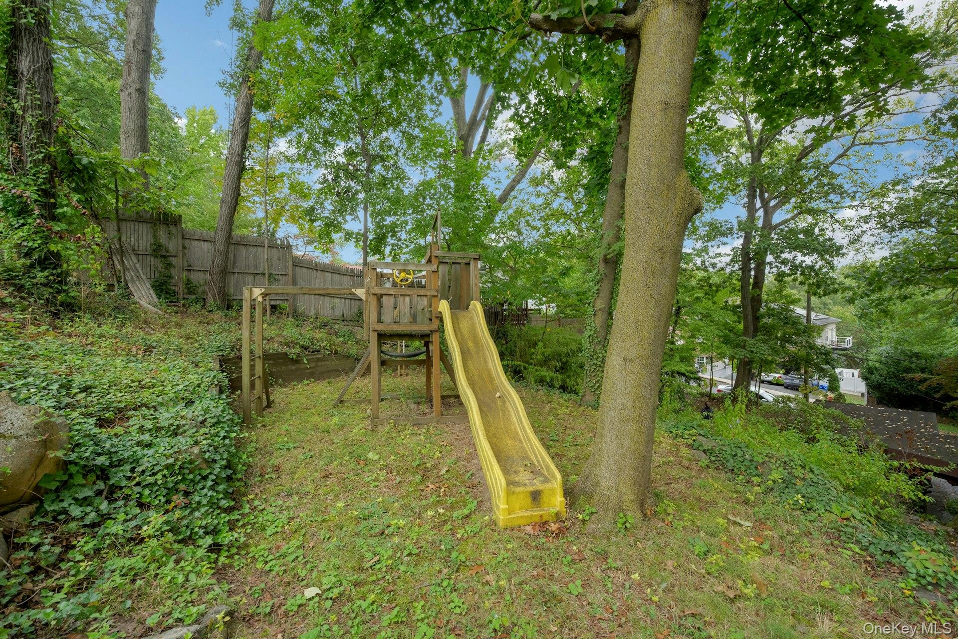 85 aka 87 Lefferts Road, Yonkers, NY 10705