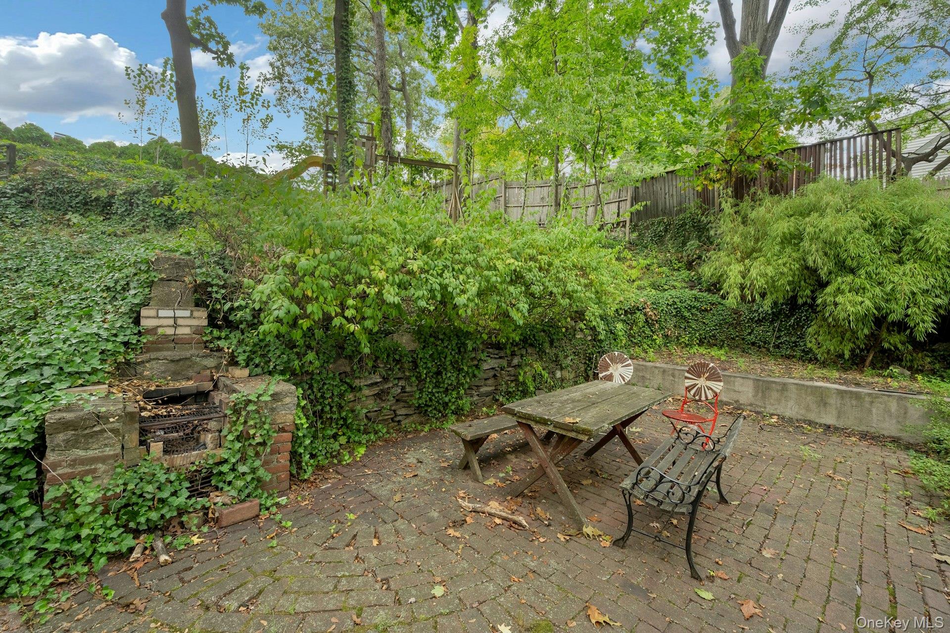 85 aka 87 Lefferts Road, Yonkers, NY 10705