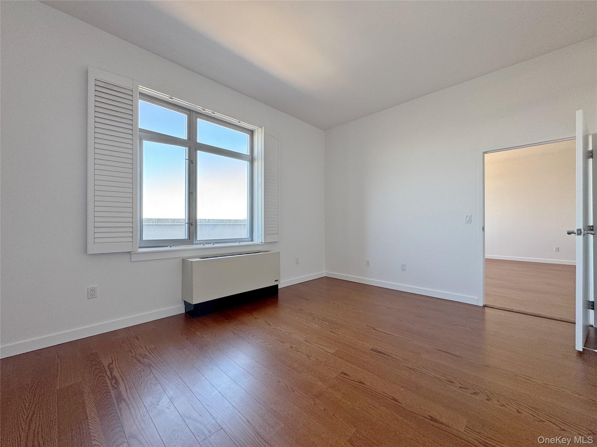 4028 College Point Boulevard # PH102, Flushing, NY 11354