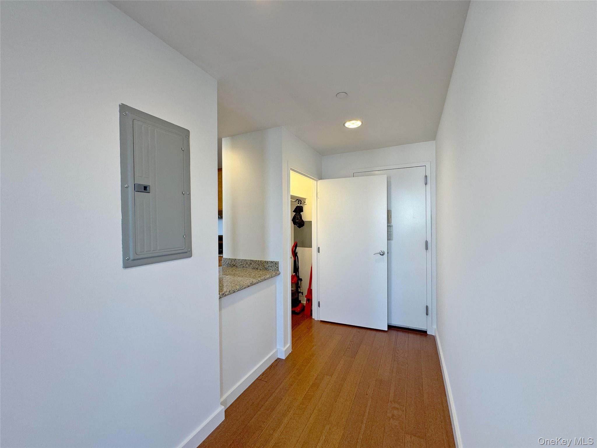 4028 College Point Boulevard # PH102, Flushing, NY 11354