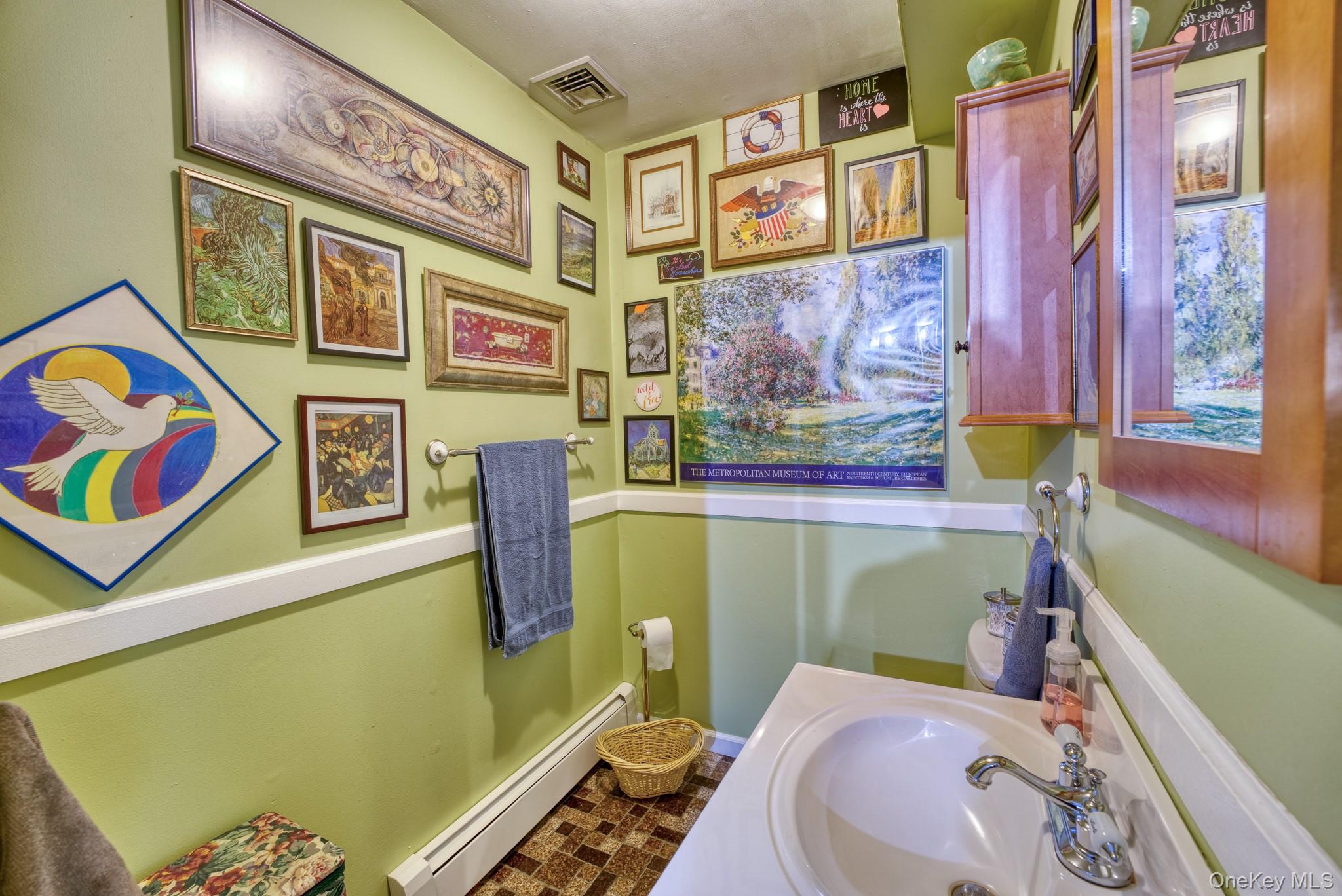 31 Queen Anne Lane, Wappingers Falls, NY 12590