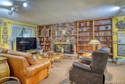 31 Queen Anne Lane, Wappingers Falls, NY 12590