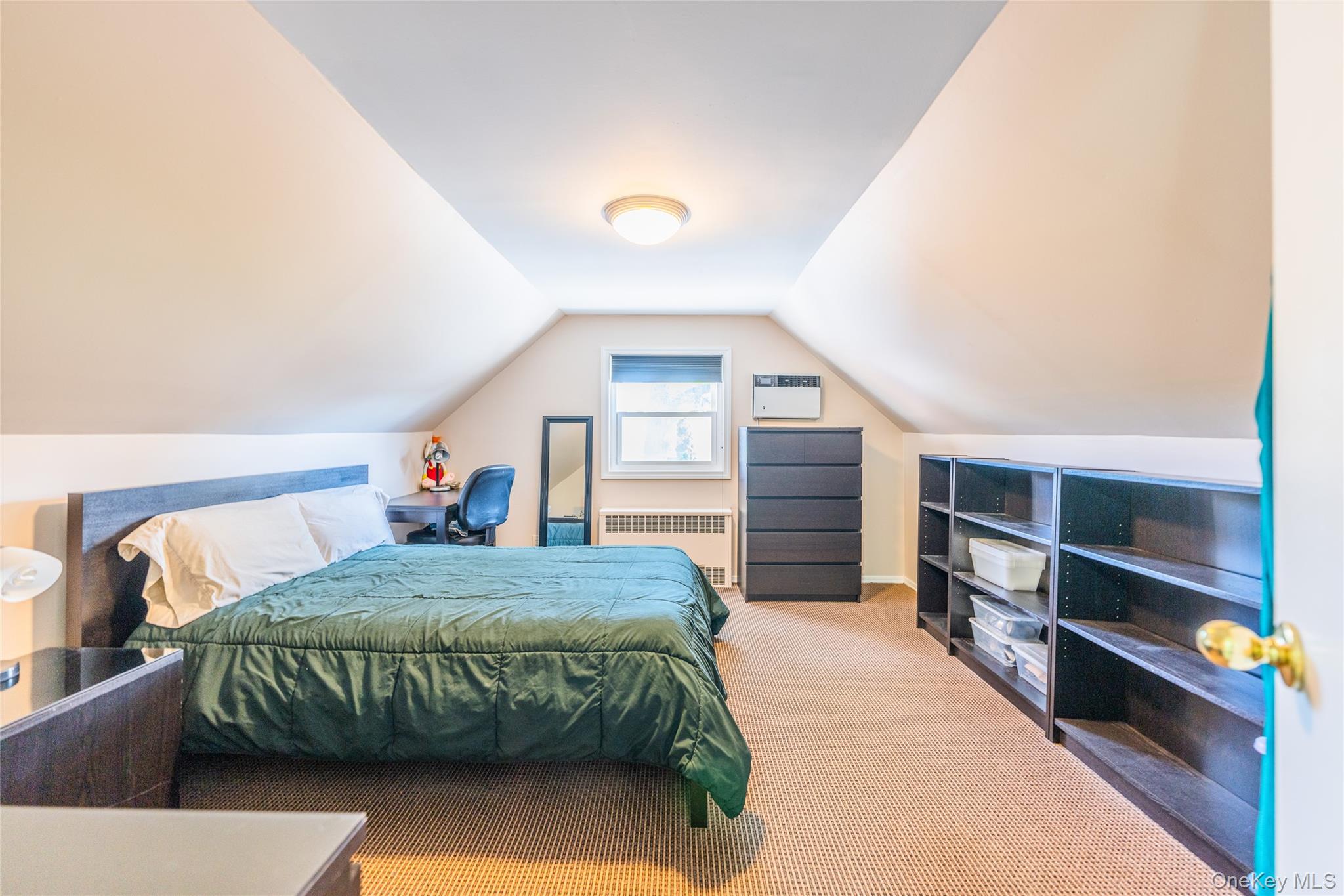 80-37 259th Street, Glen Oaks, NY 11004