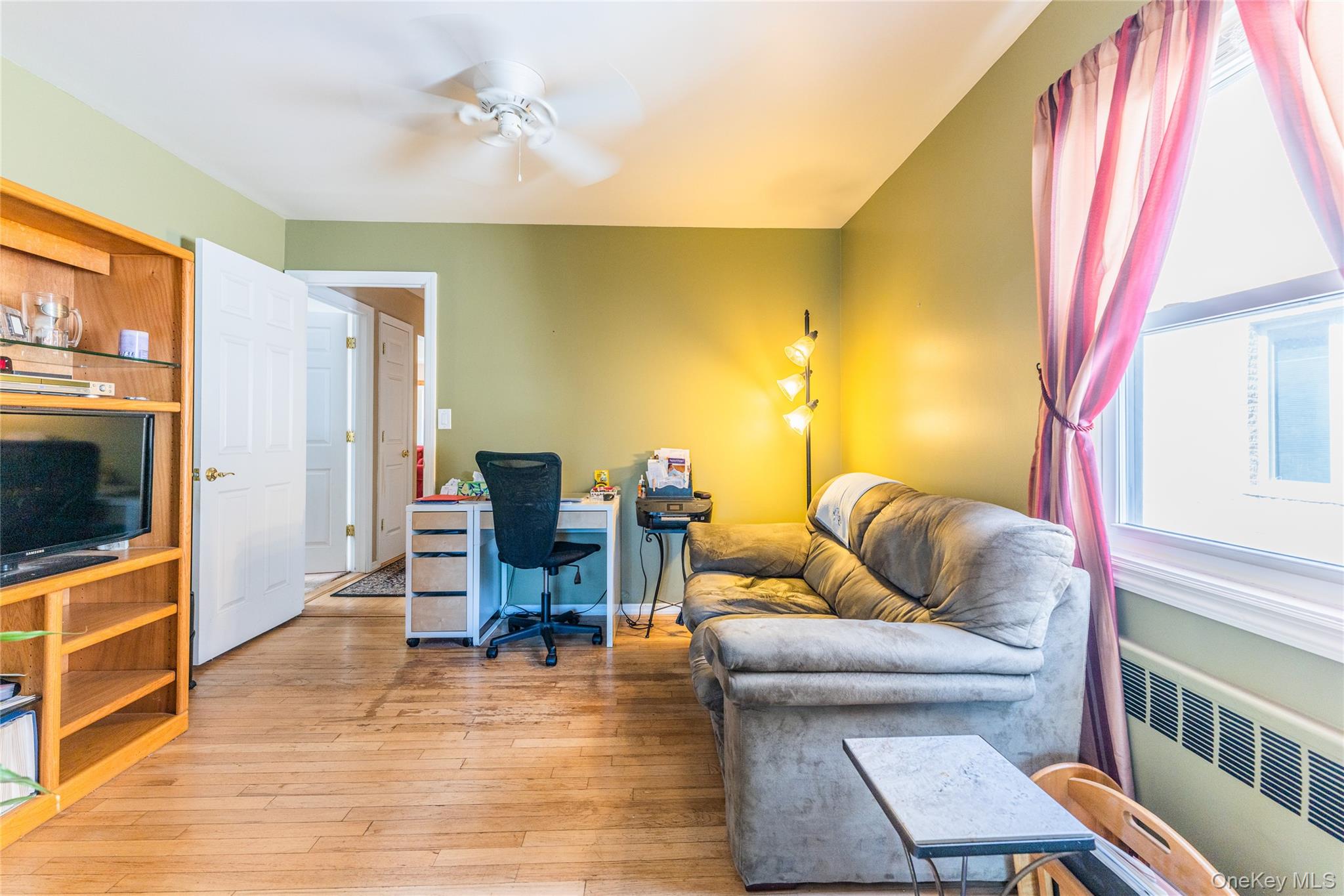 80-37 259th Street, Glen Oaks, NY 11004