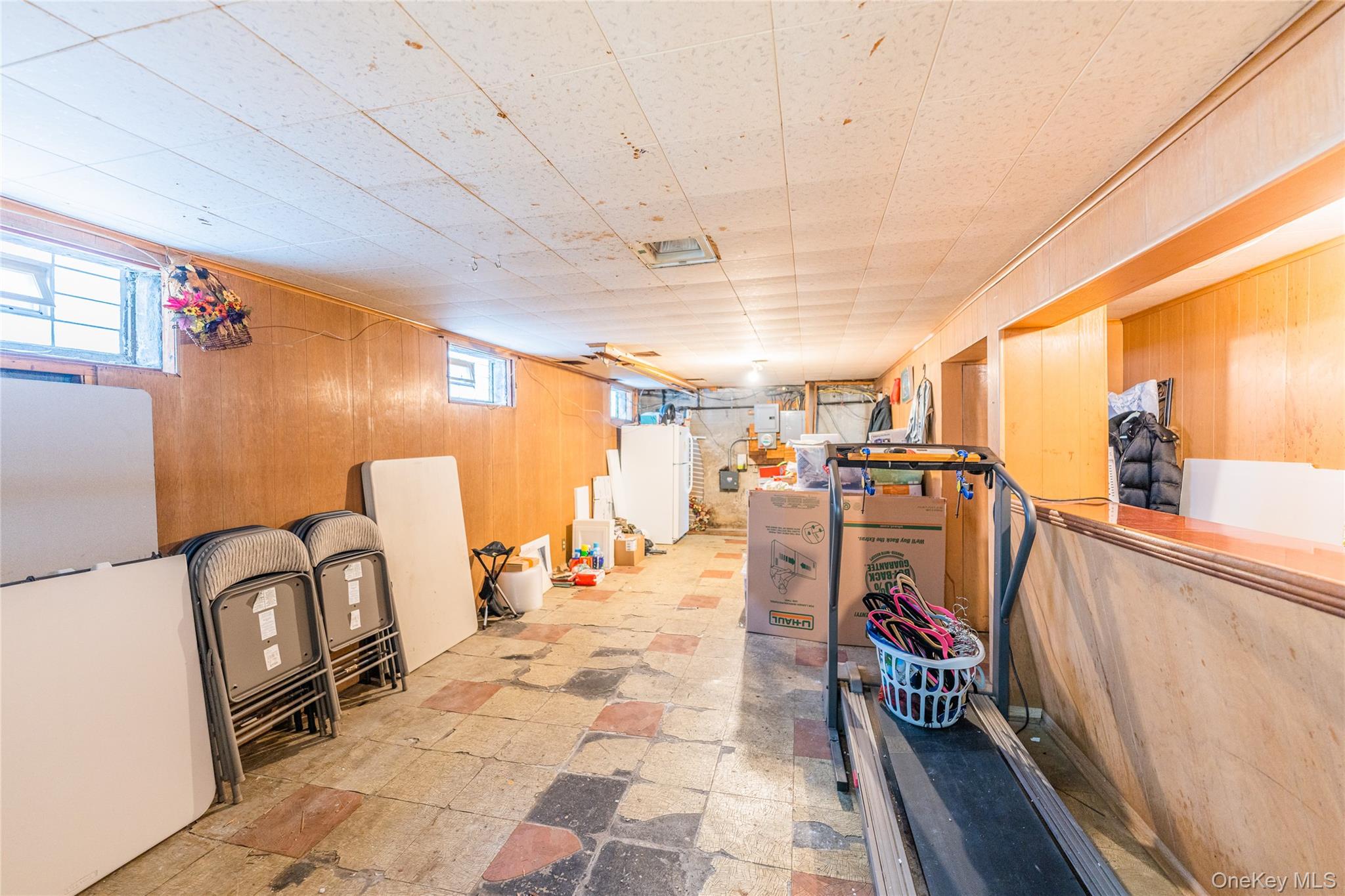 80-37 259th Street, Glen Oaks, NY 11004