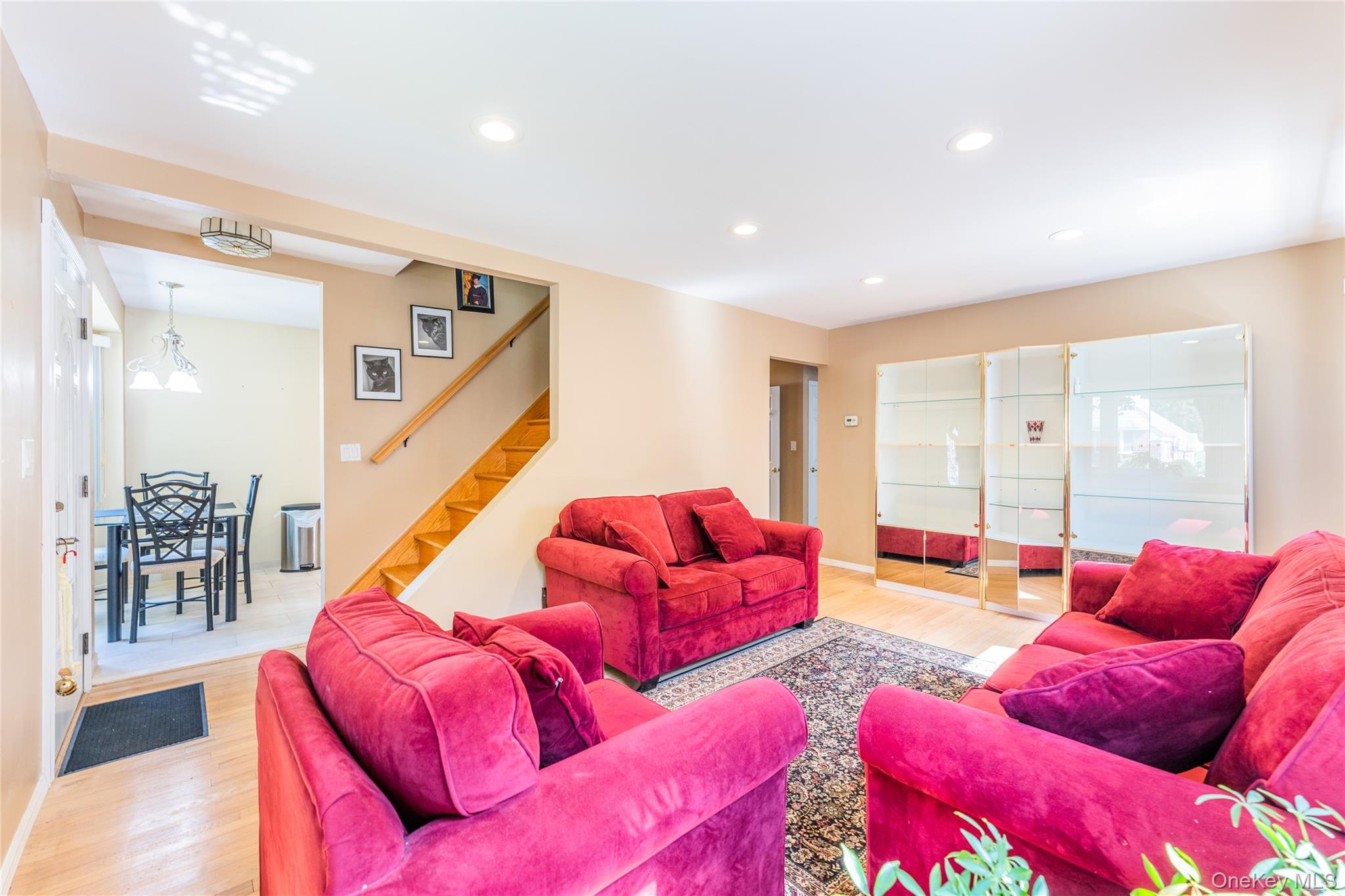 80-37 259th Street, Glen Oaks, NY 11004