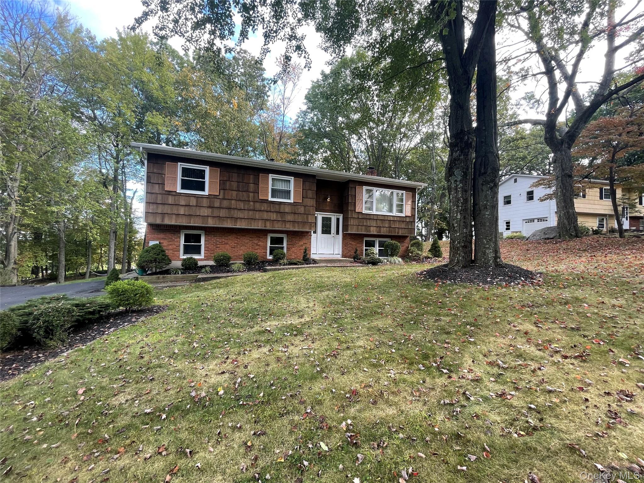 17 Woodrum Drive, Stony Point, NY 10980