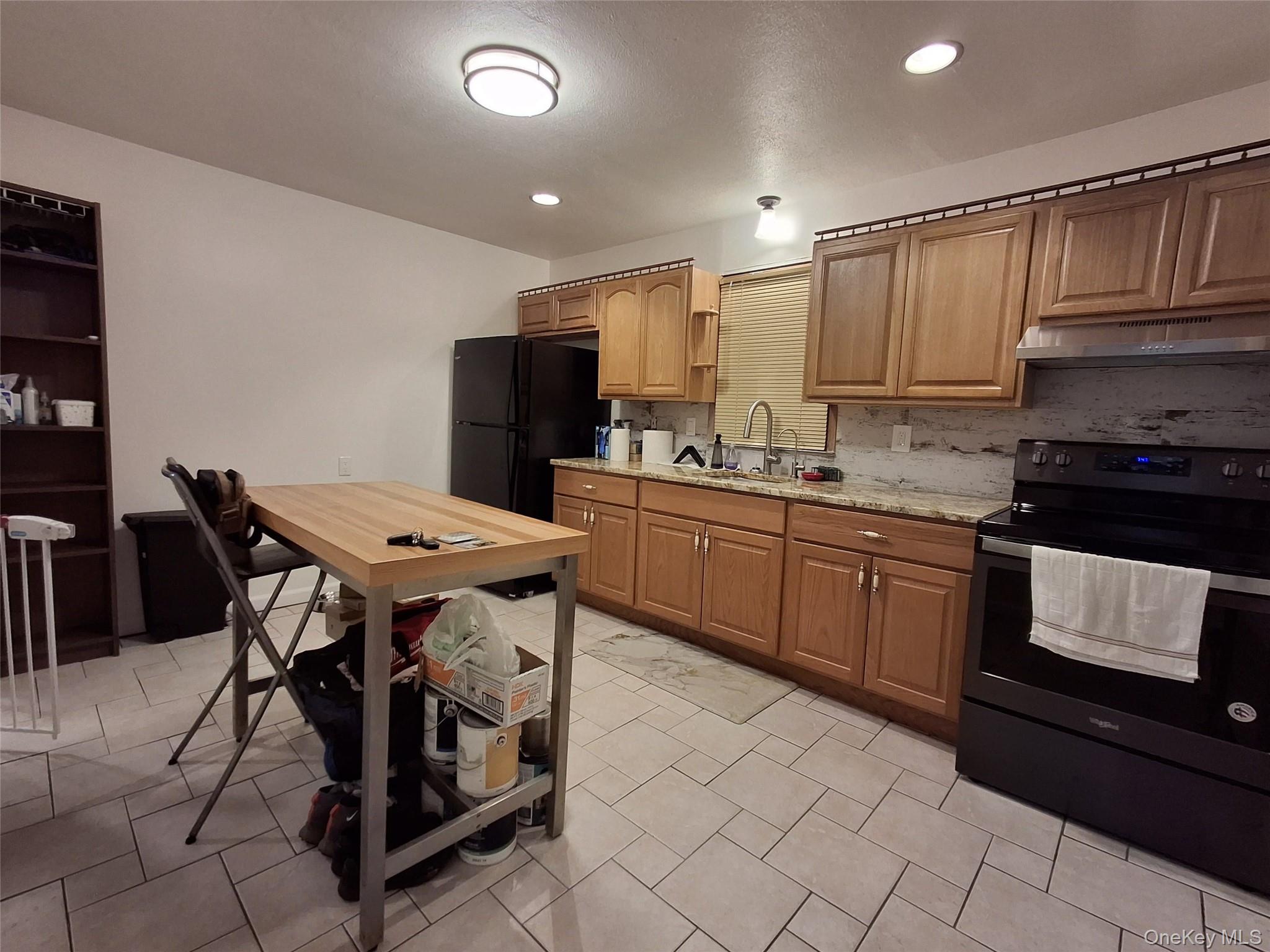 1088 Park Avenue, Huntington, NY 11743