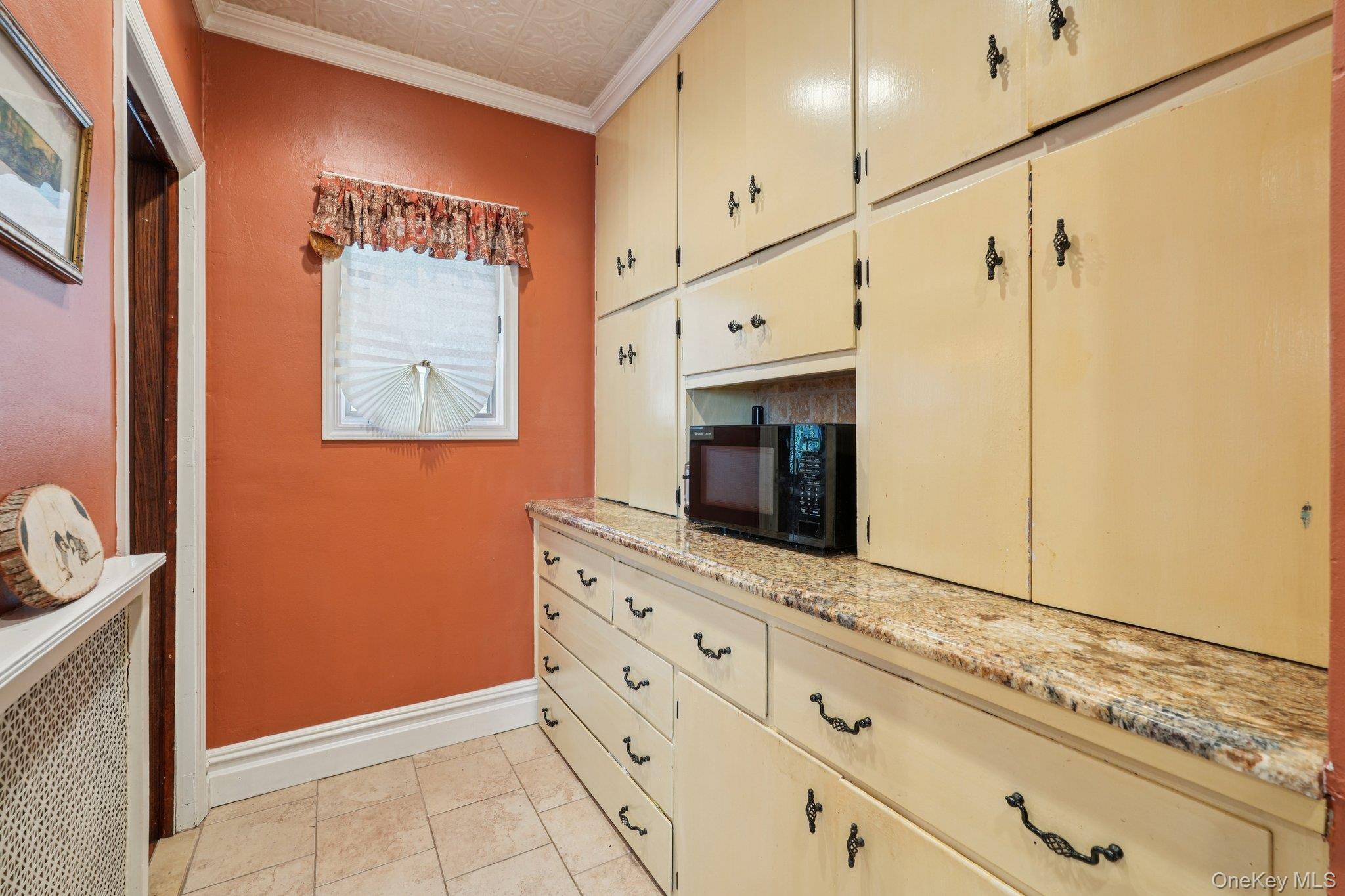 74 E Maple Avenue, Suffern, NY 10901