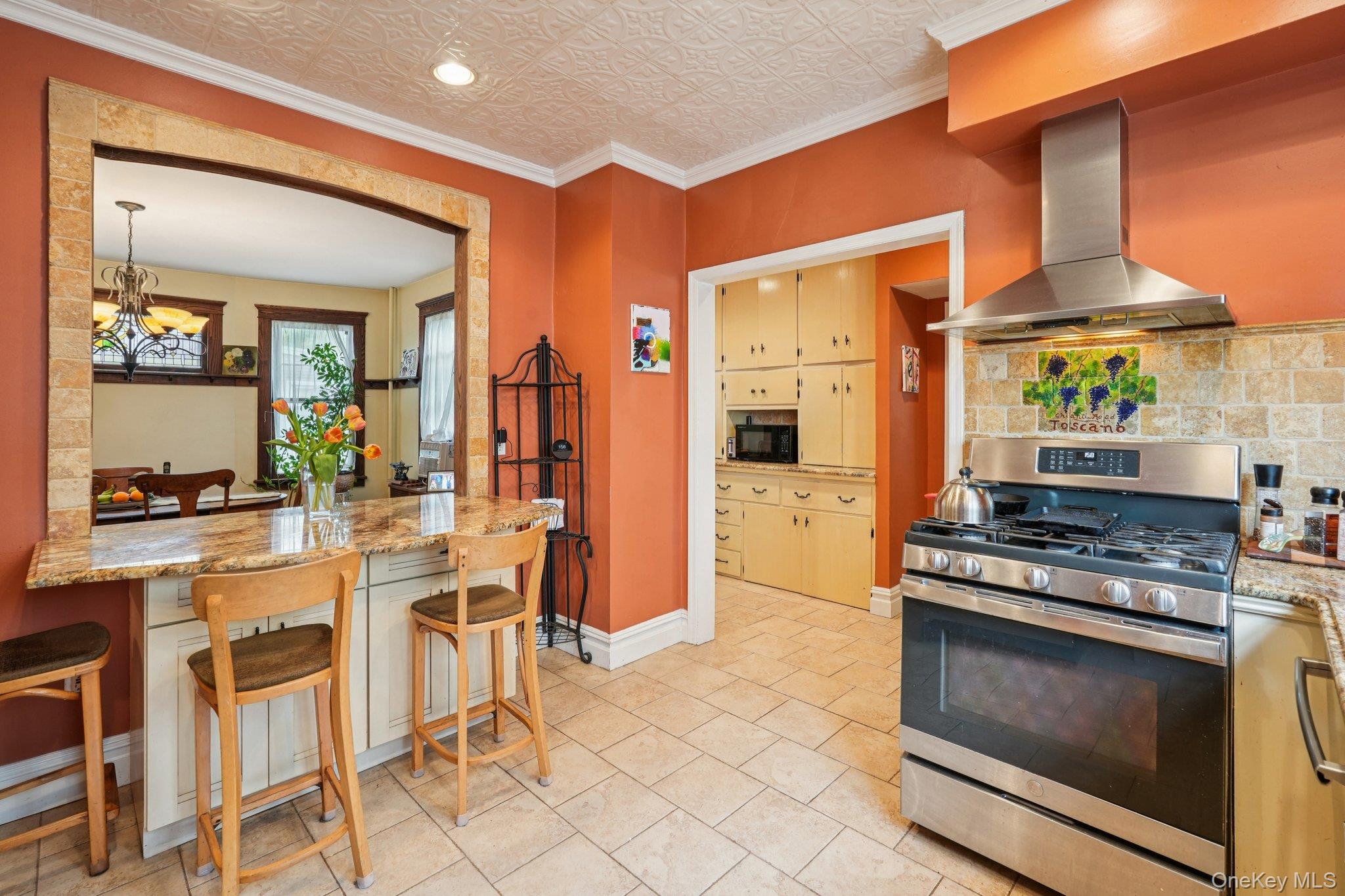 74 E Maple Avenue, Suffern, NY 10901