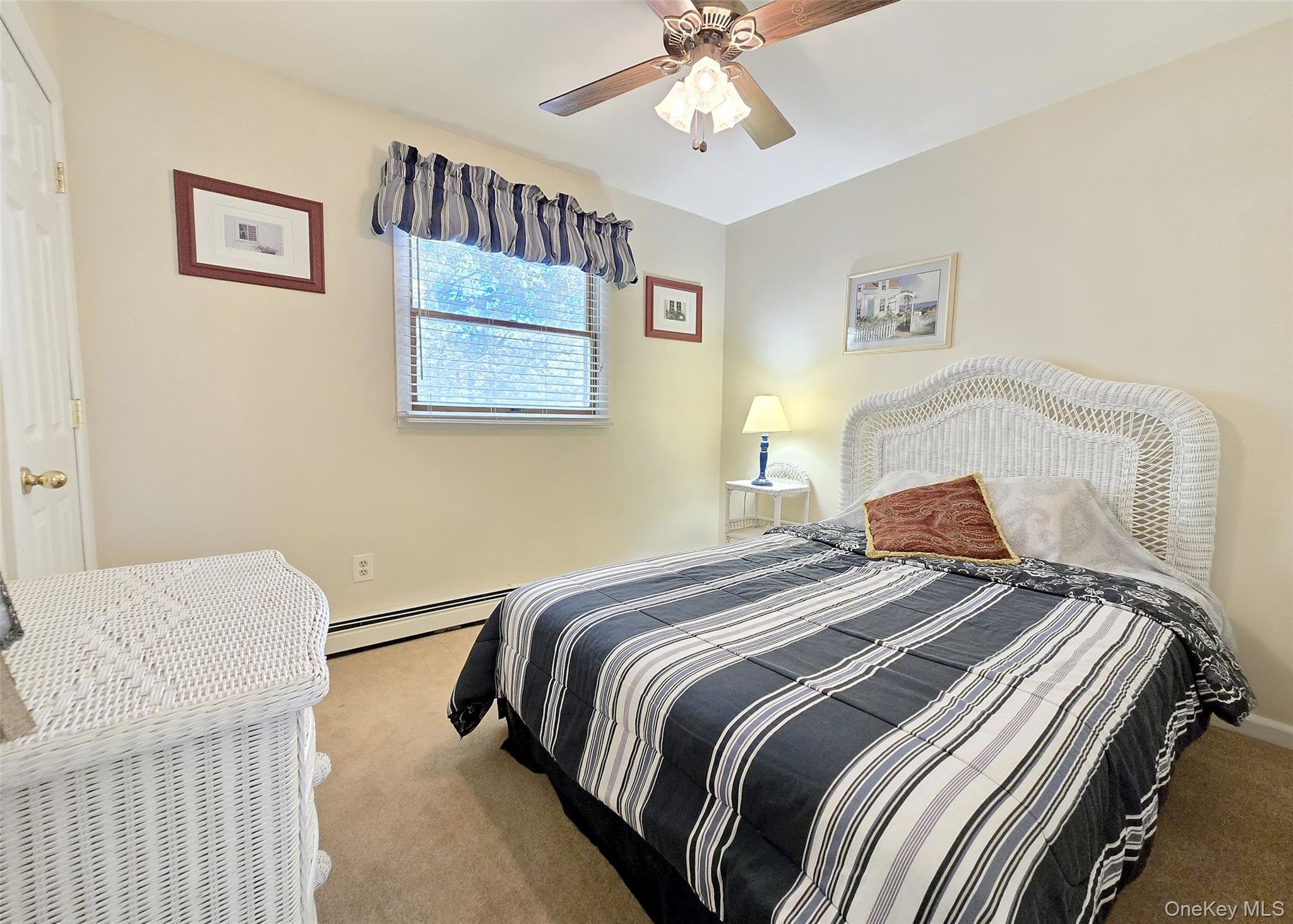 70 Parkside Street, Holbrook, NY 11741