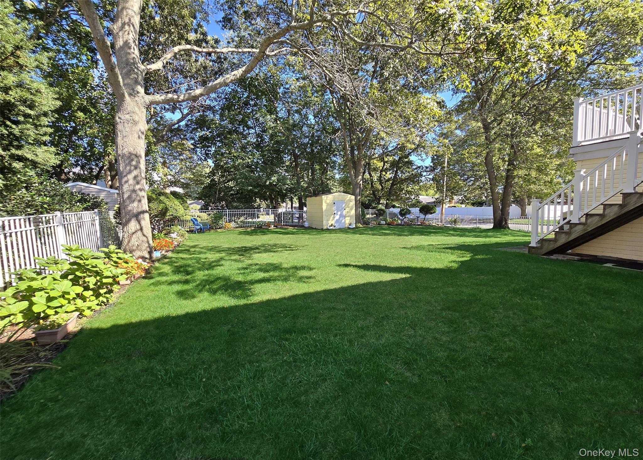 70 Parkside Street, Holbrook, NY 11741