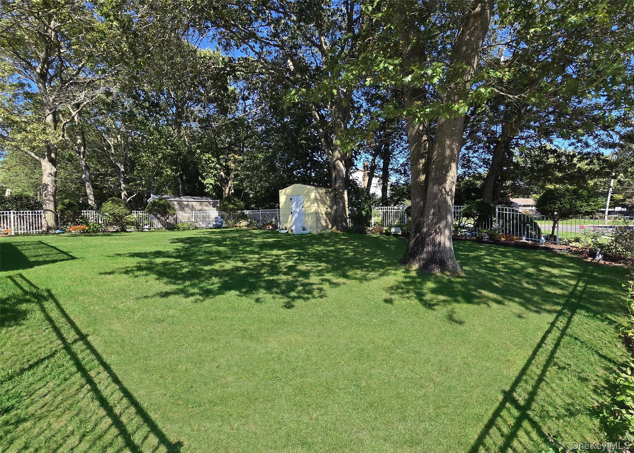 70 Parkside Street, Holbrook, NY 11741