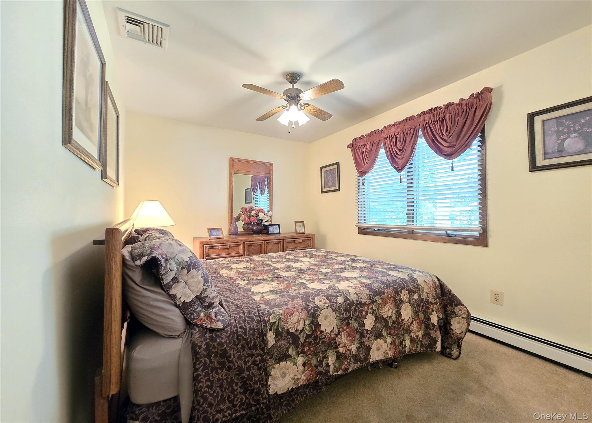 70 Parkside Street, Holbrook, NY 11741