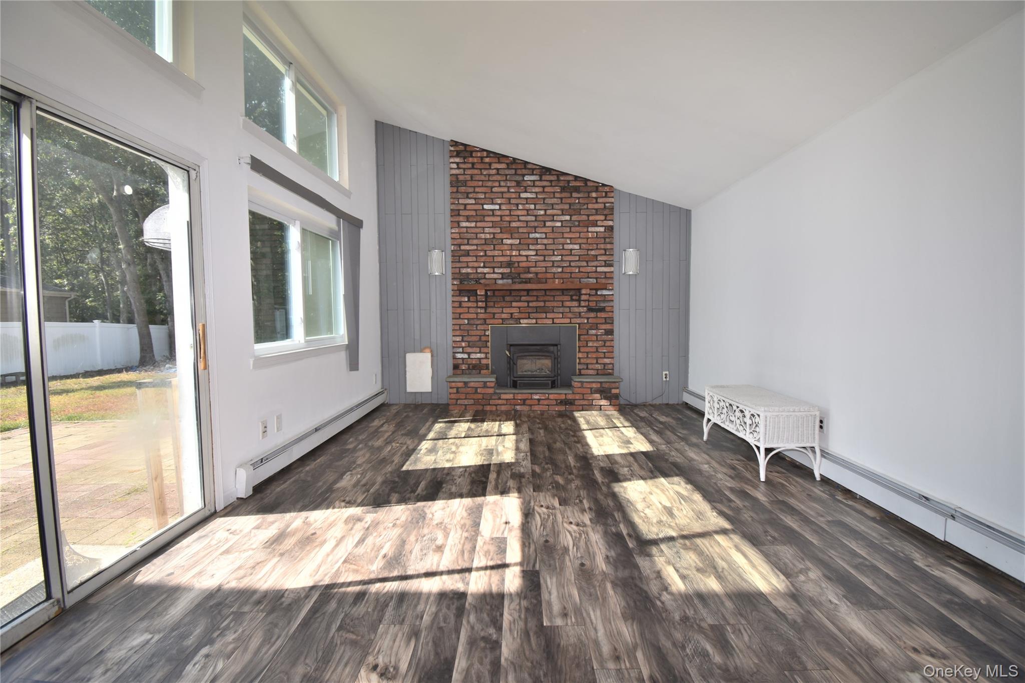 80 Burleigh Drive, Holbrook, NY 11741