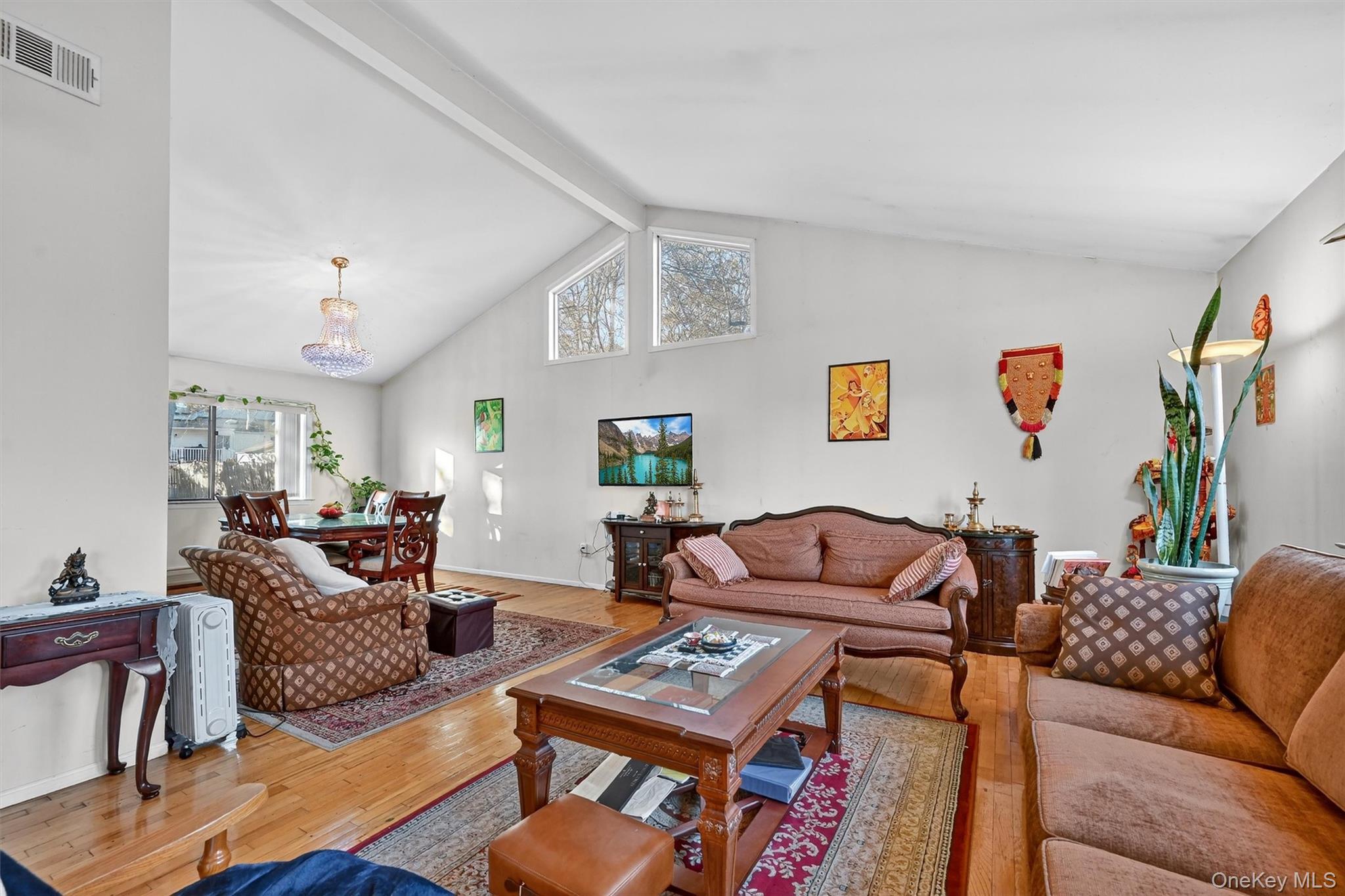 5 Schettig Court, Spring Valley, NY 10977