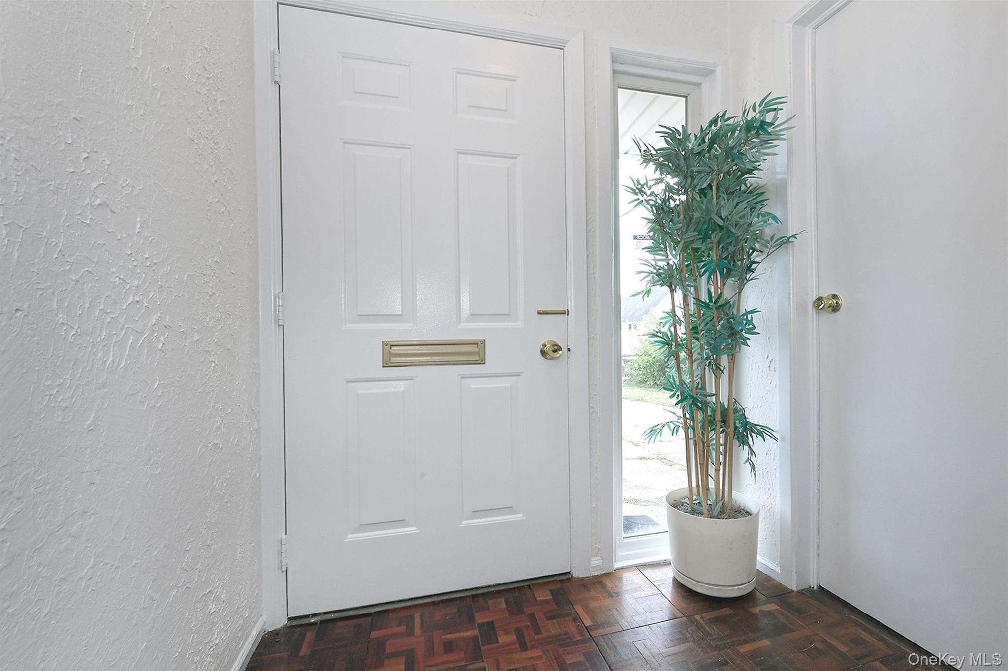 50 Cutter Lane, Levittown, NY 11756