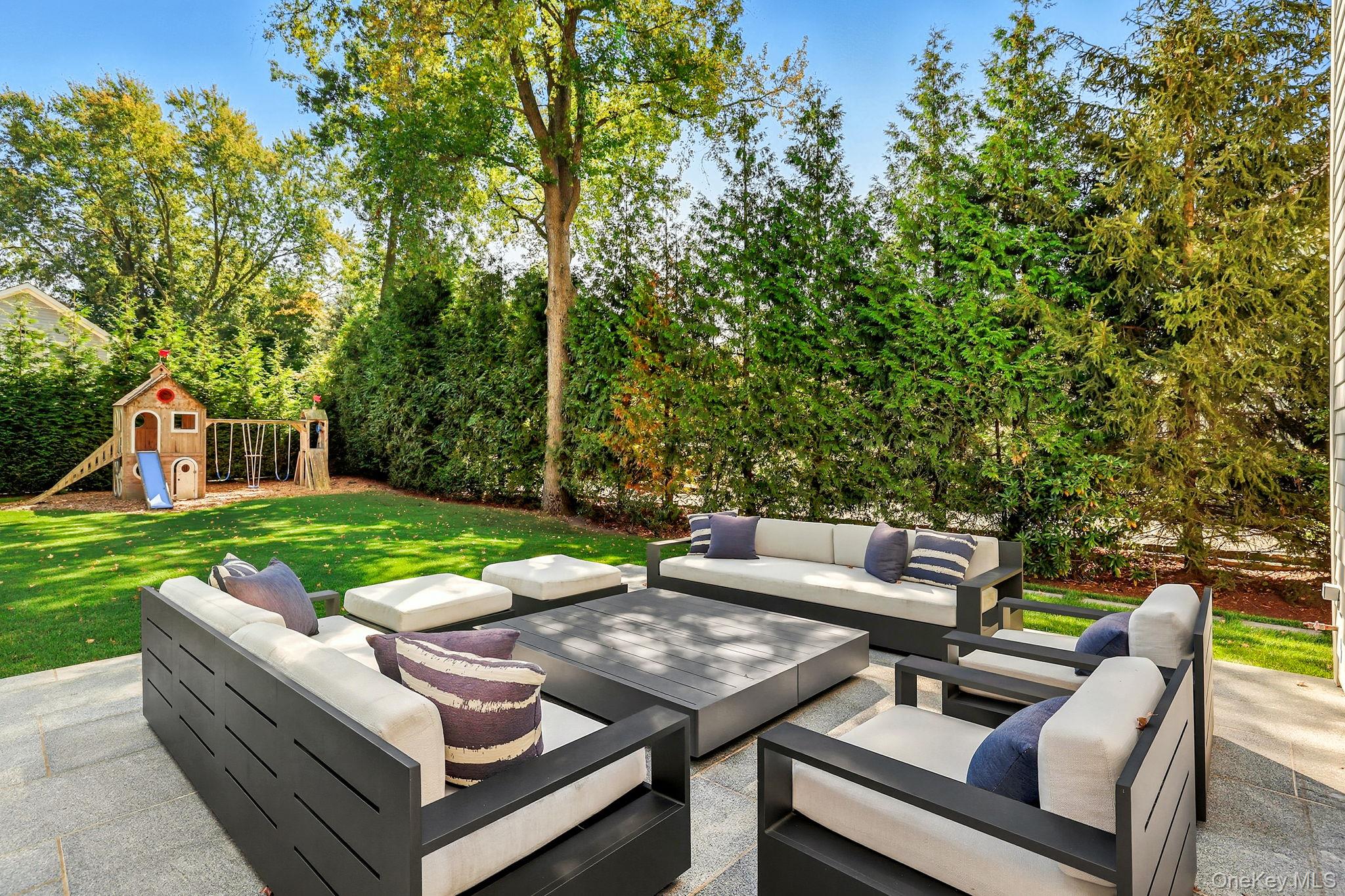 25 Hunt Place, Rye, NY 10580