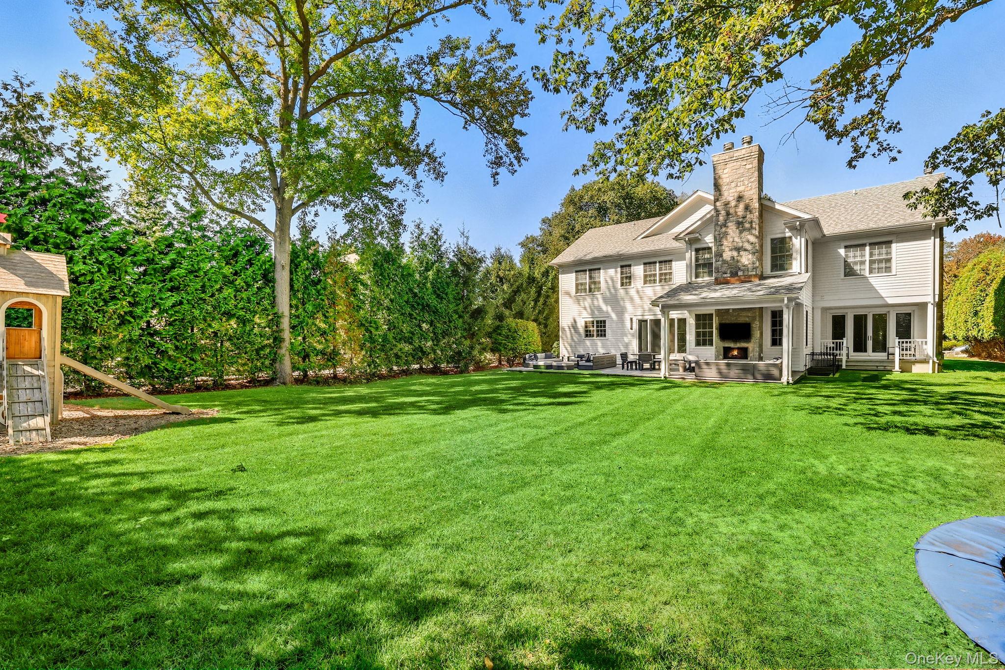 25 Hunt Place, Rye, NY 10580