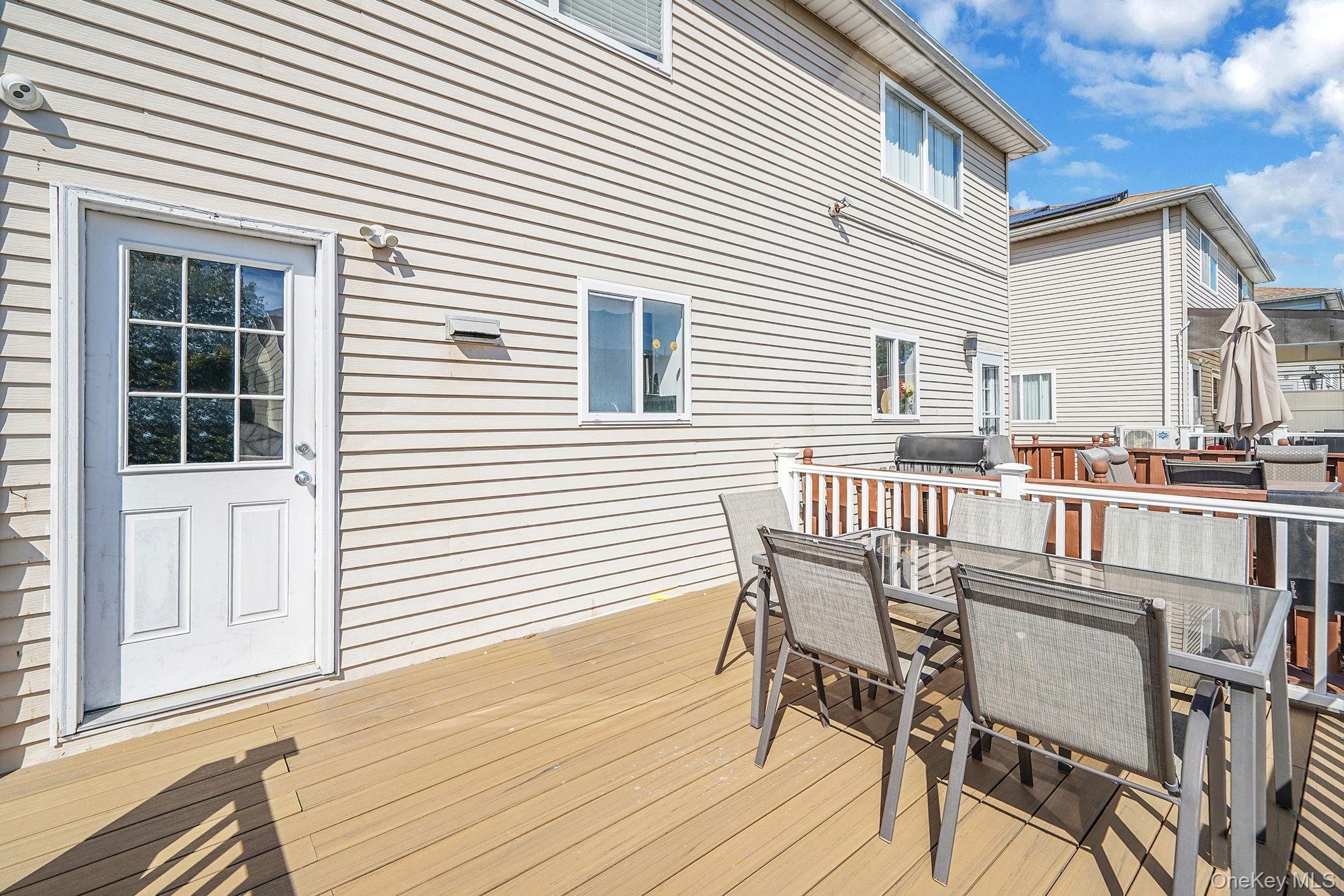 123 Amity Place, Staten Island, NY 10303