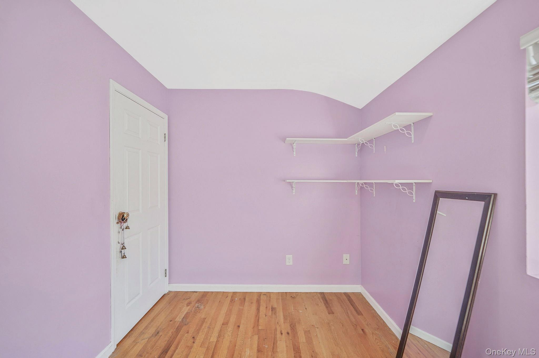 123 Amity Place, Staten Island, NY 10303