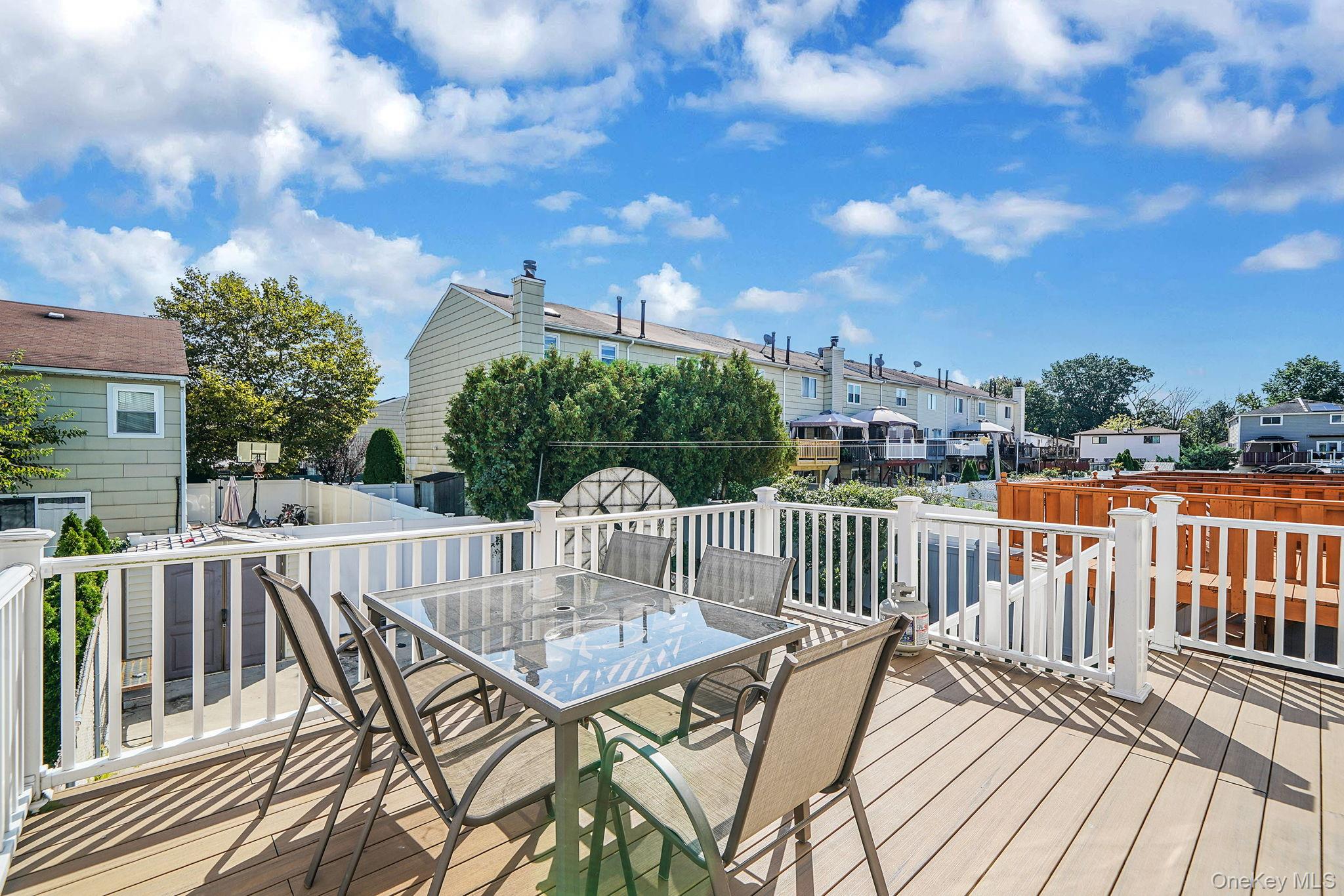 123 Amity Place, Staten Island, NY 10303