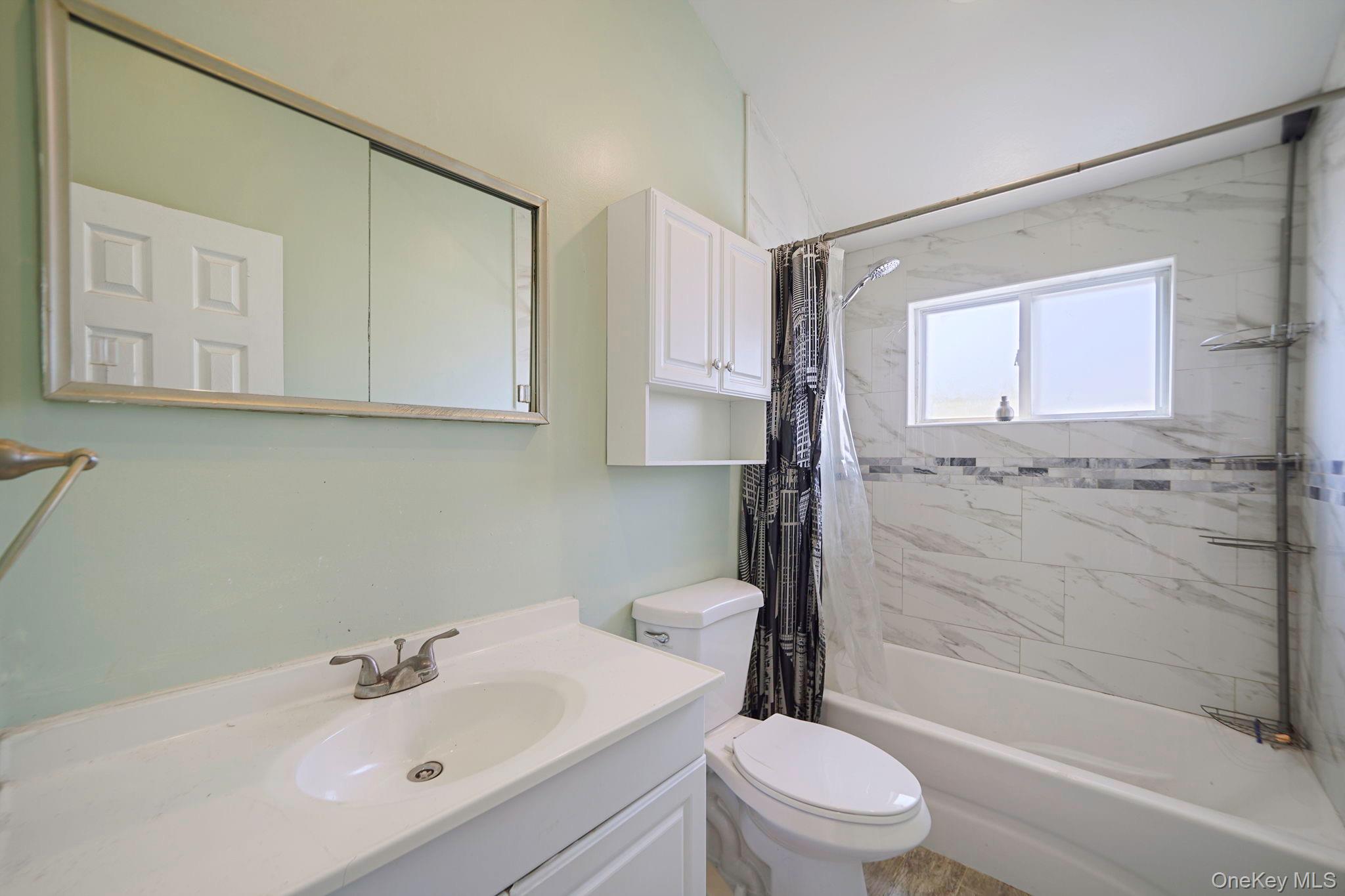 123 Amity Place, Staten Island, NY 10303