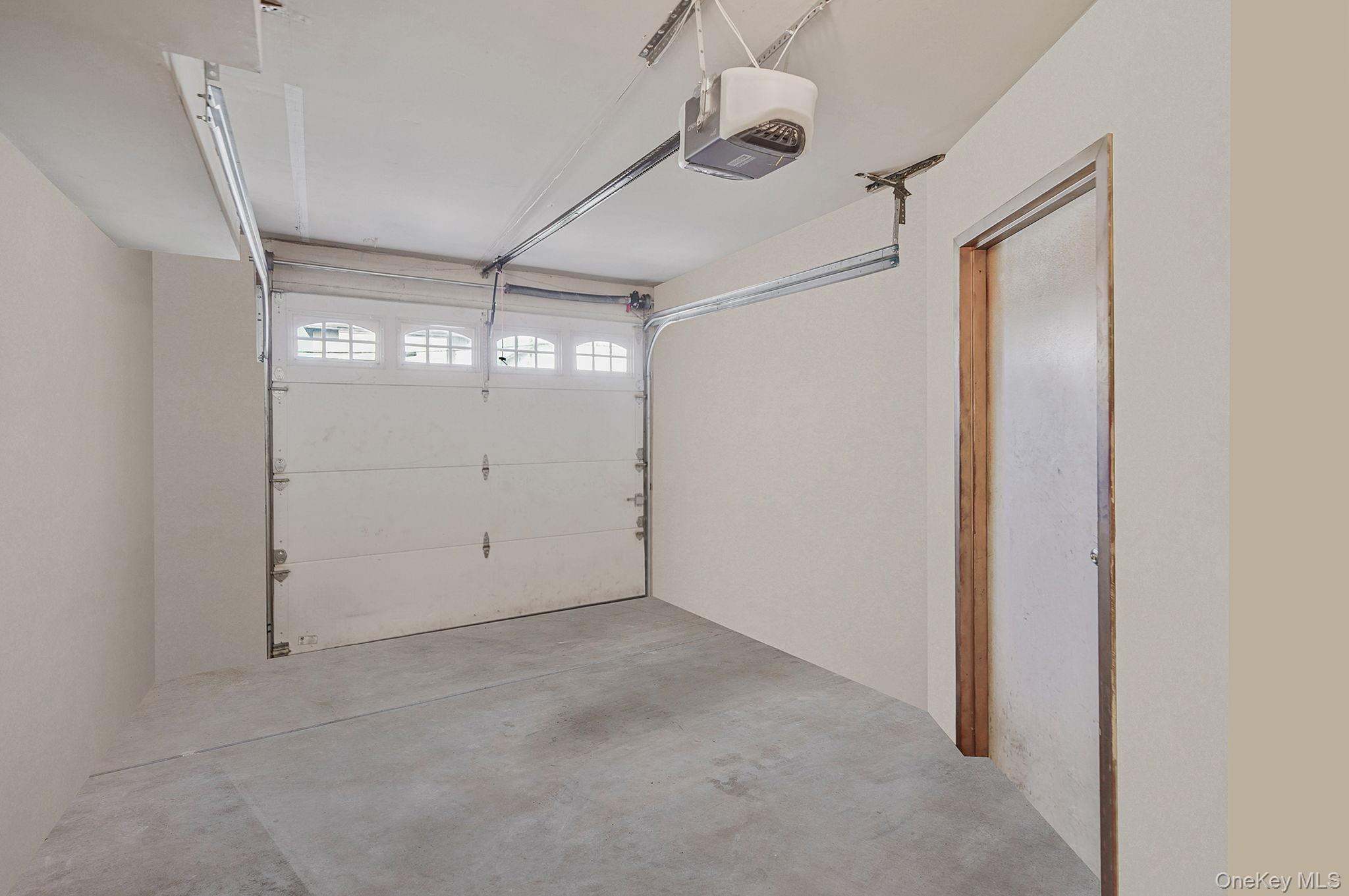 123 Amity Place, Staten Island, NY 10303