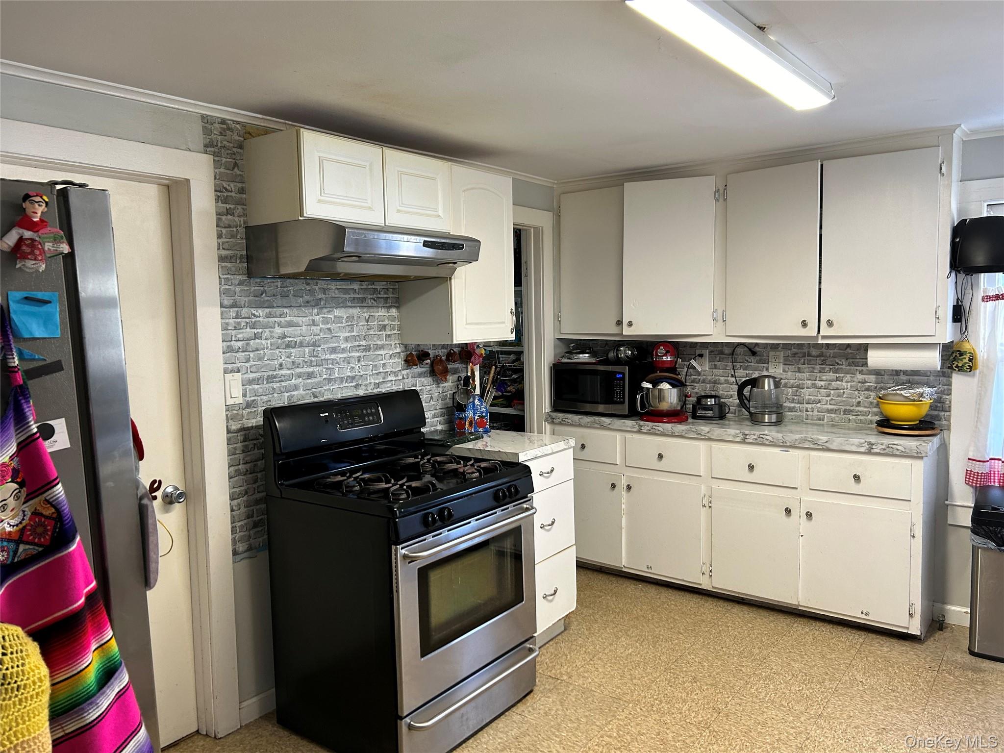 226 Sweezy Avenue, Riverhead, NY 11901