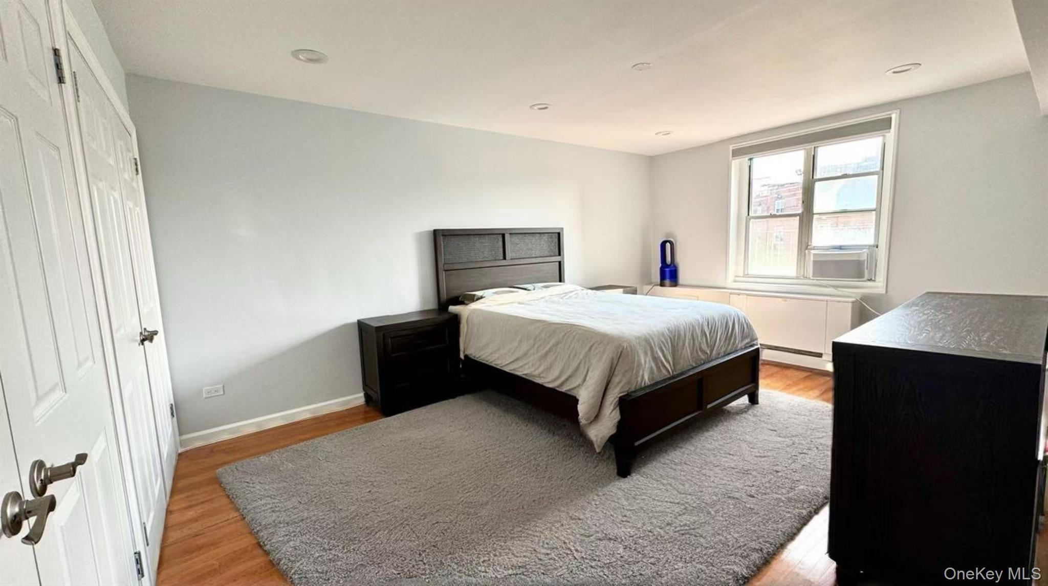 211-10 18th Avenue # 6C, Bayside, NY 11360