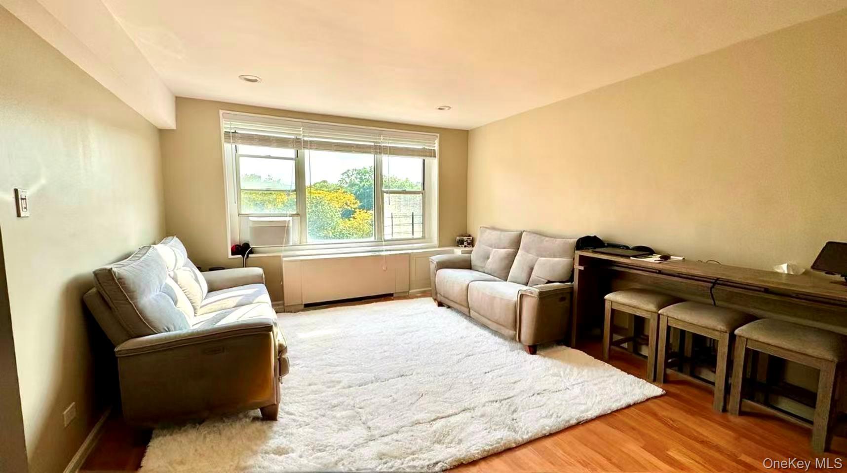 211-10 18th Avenue # 6C, Bayside, NY 11360