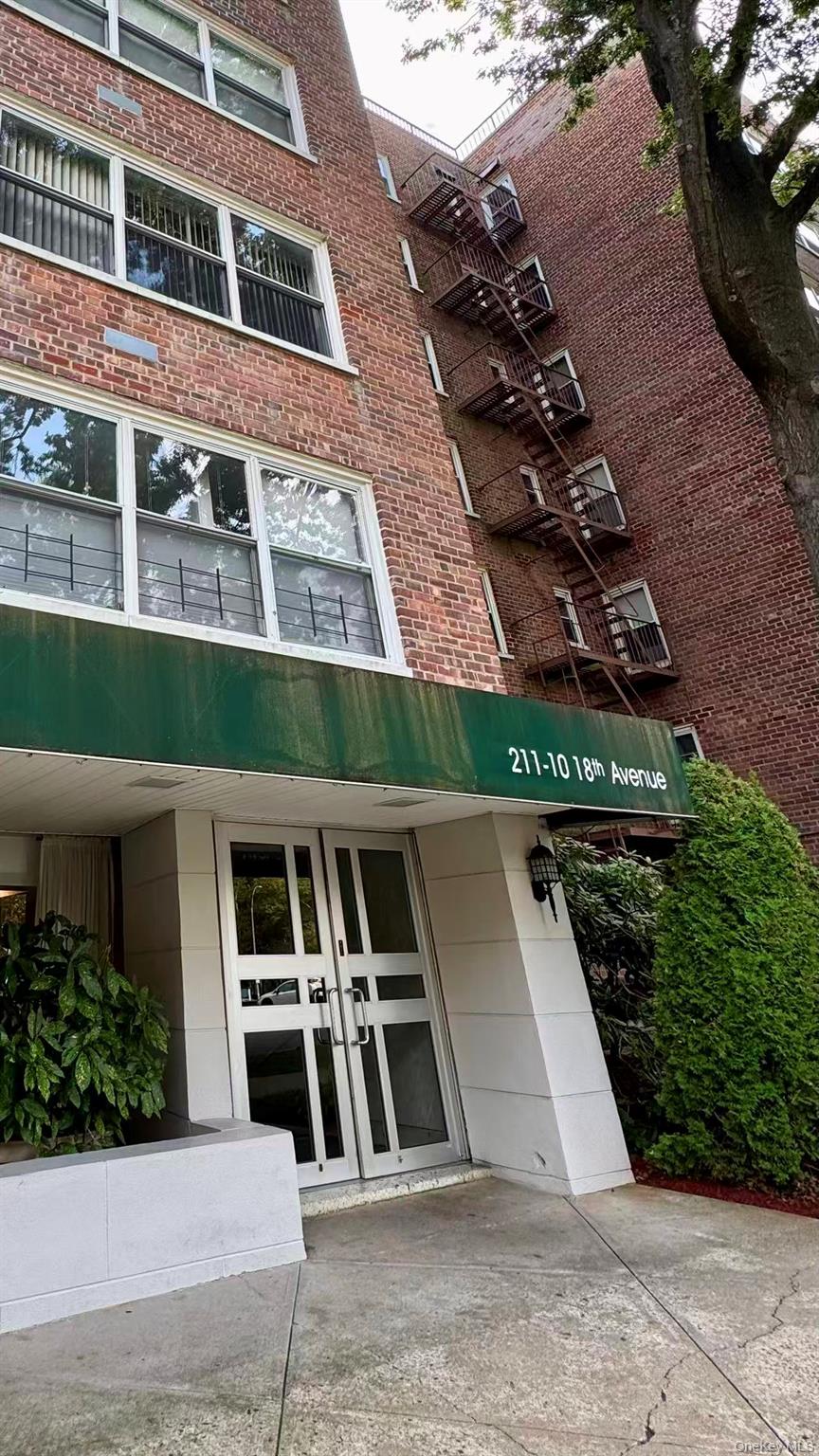 211-10 18th Avenue # 6C, Bayside, NY 11360