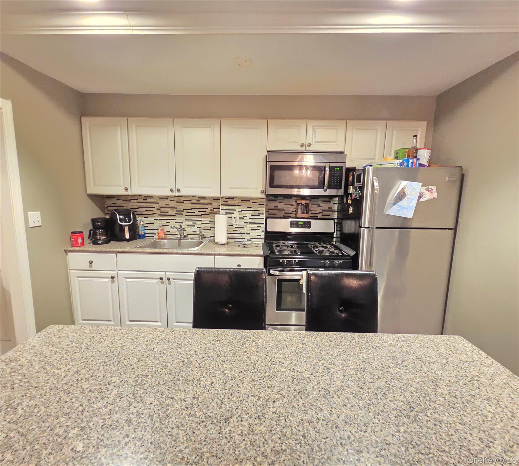 2553 Fish Avenue, Bronx, NY 10469