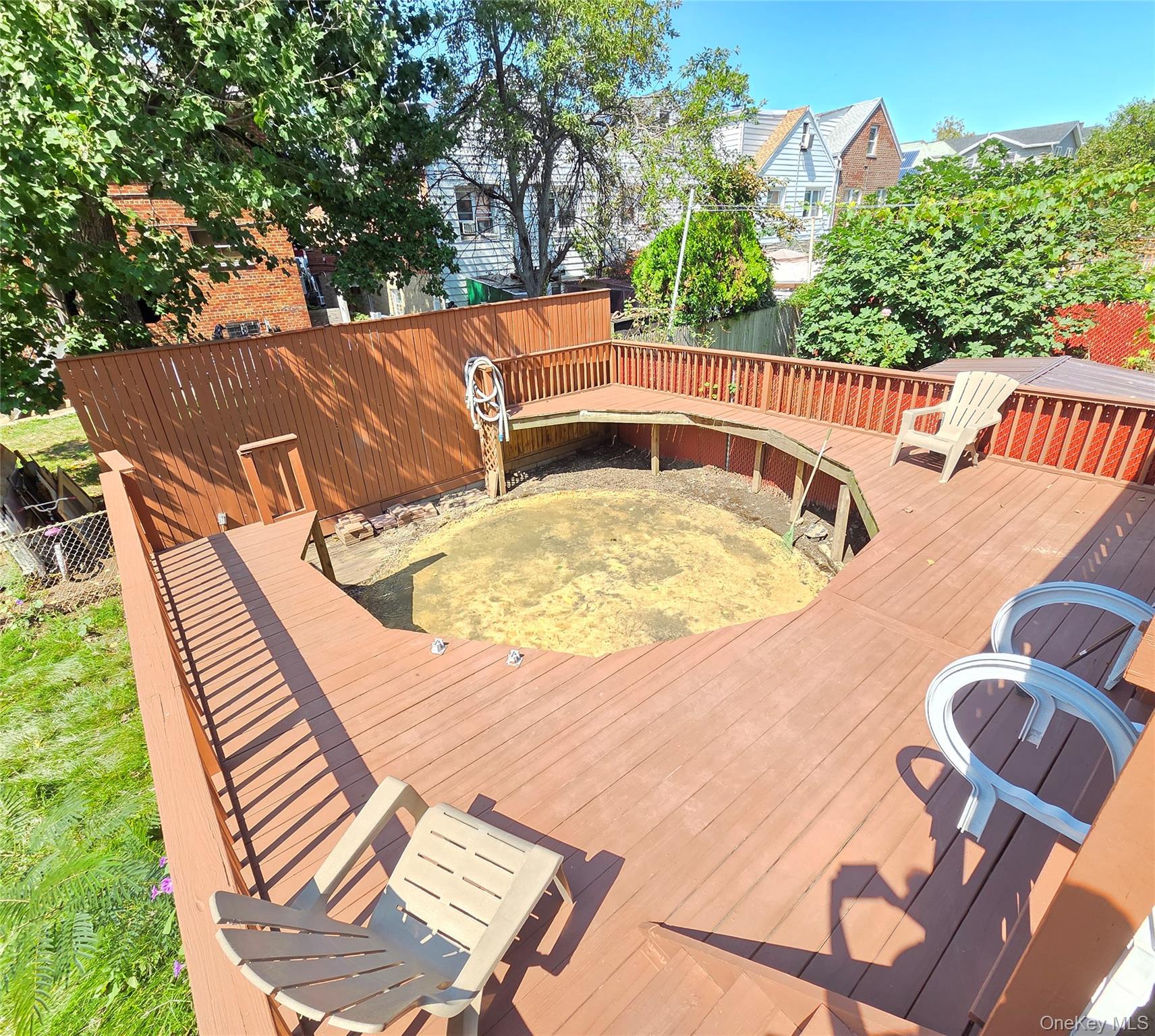 2553 Fish Avenue, Bronx, NY 10469