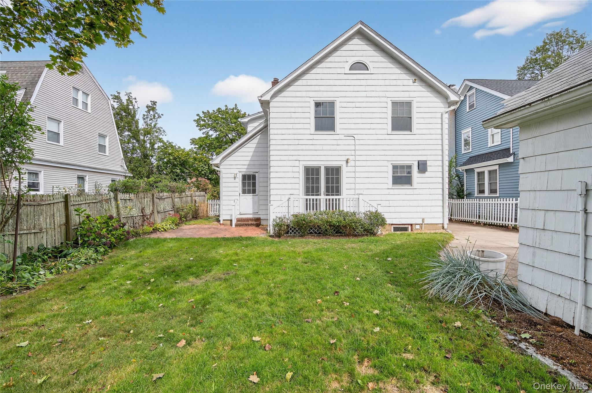 70 Highland Avenue, Port Washington, NY 11050